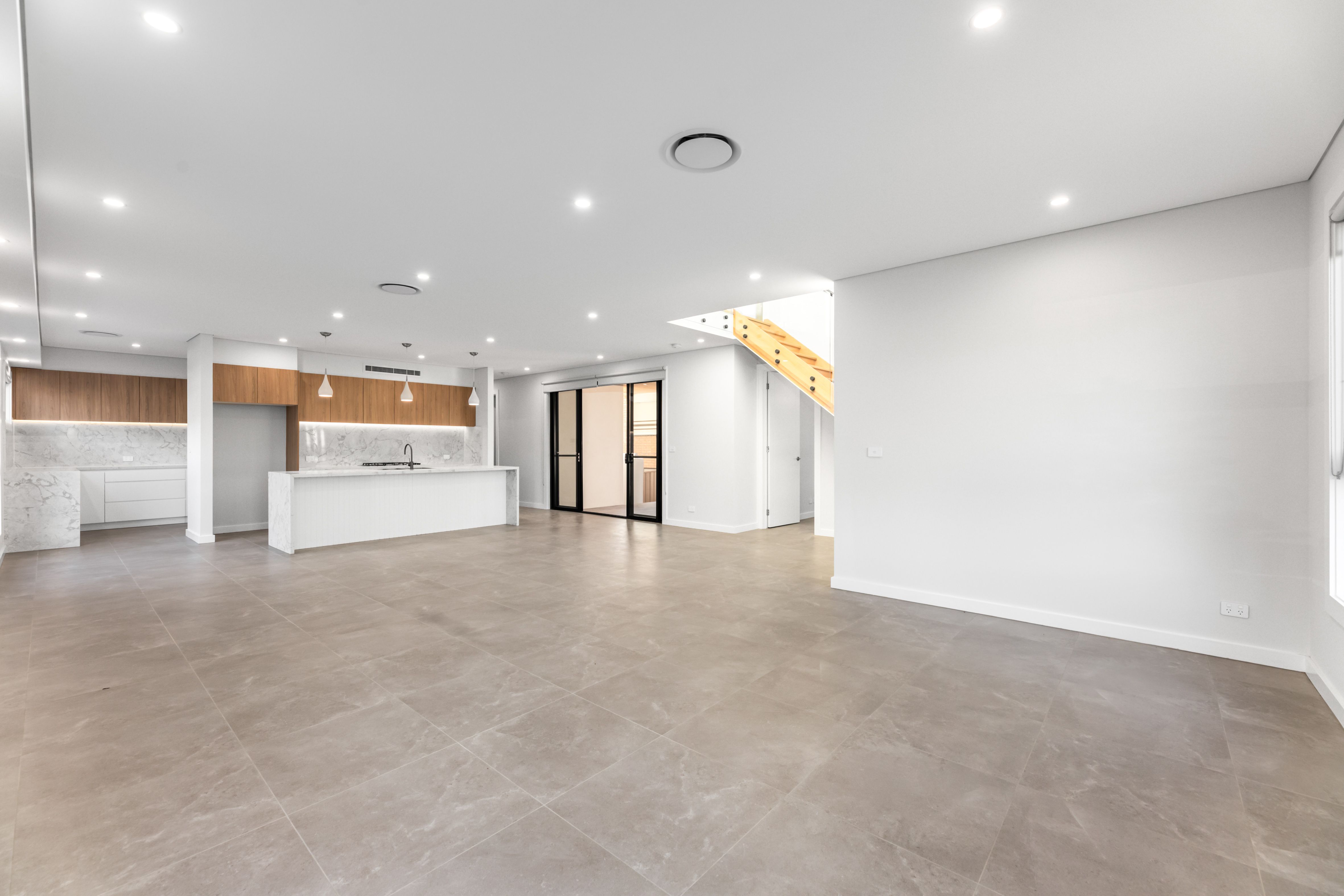 HALL 51 ACACIA RD, Kirrawee, Sutherland Shire, 0房, 0浴, House