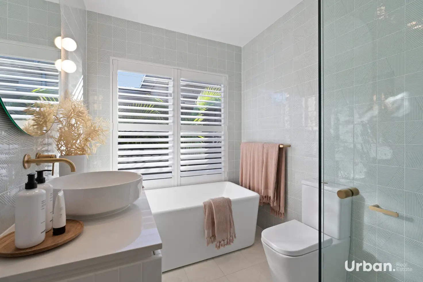 32 KINGHAM CCT, THORNTON NSW 2322, 0房, 0浴, House