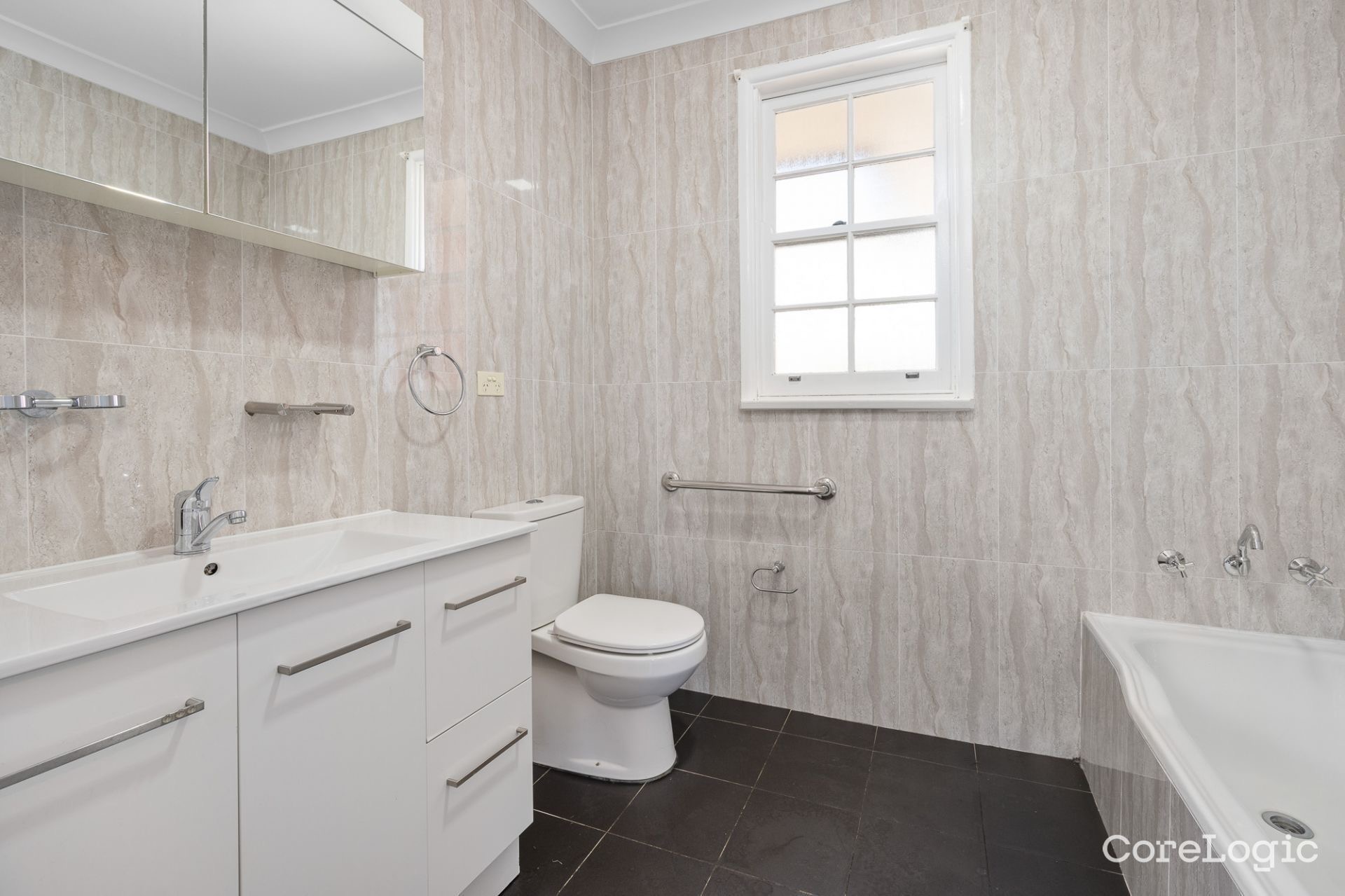 UNIT 10 213-215 PENSHURST ST, Beverly Hills, South Western Suburbs, 0 rūma, 0 rūma horoi, House