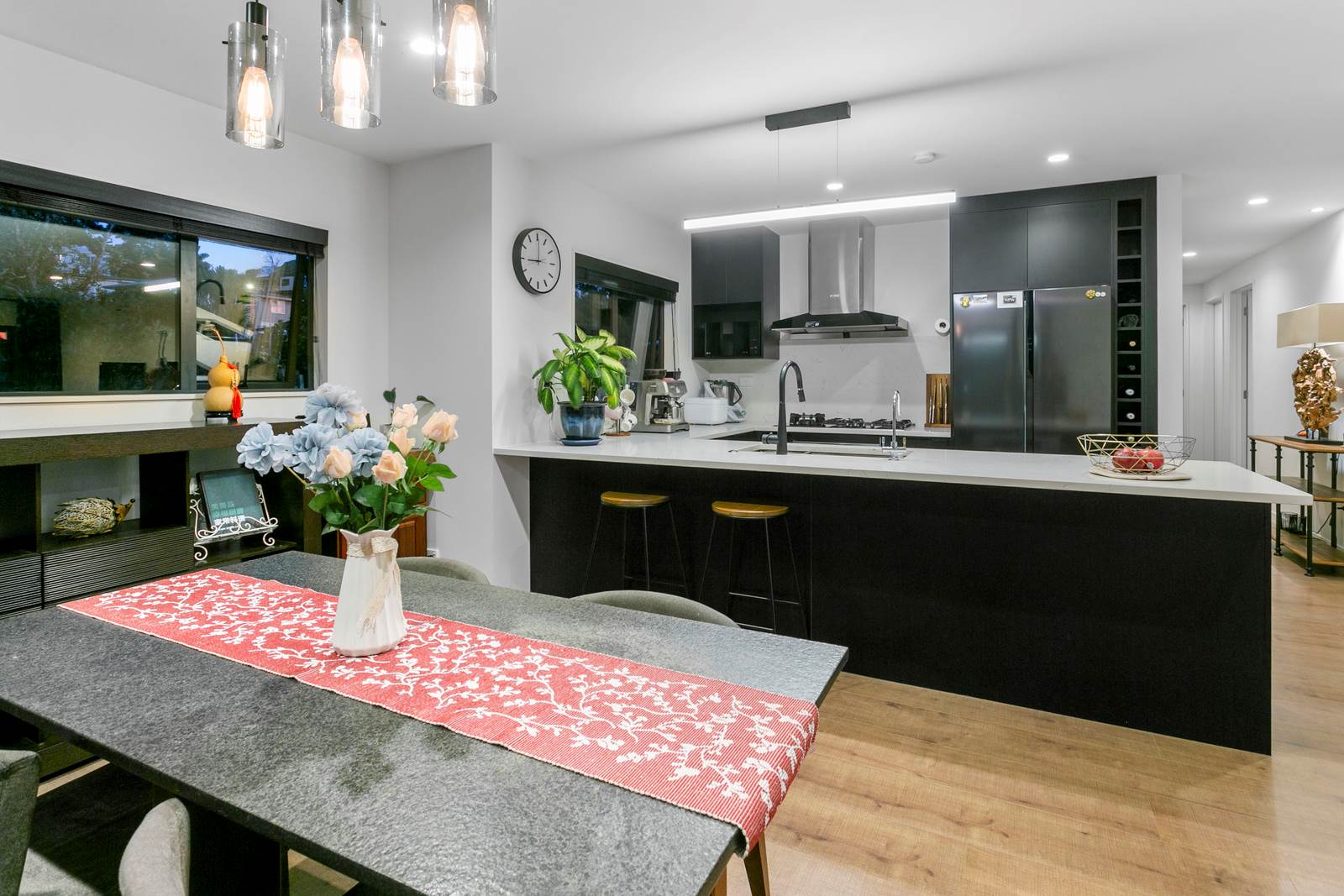 29a Arrow Road, Forrest Hill, North Shore City, 5 Kuwarto, 3 Banyo, House