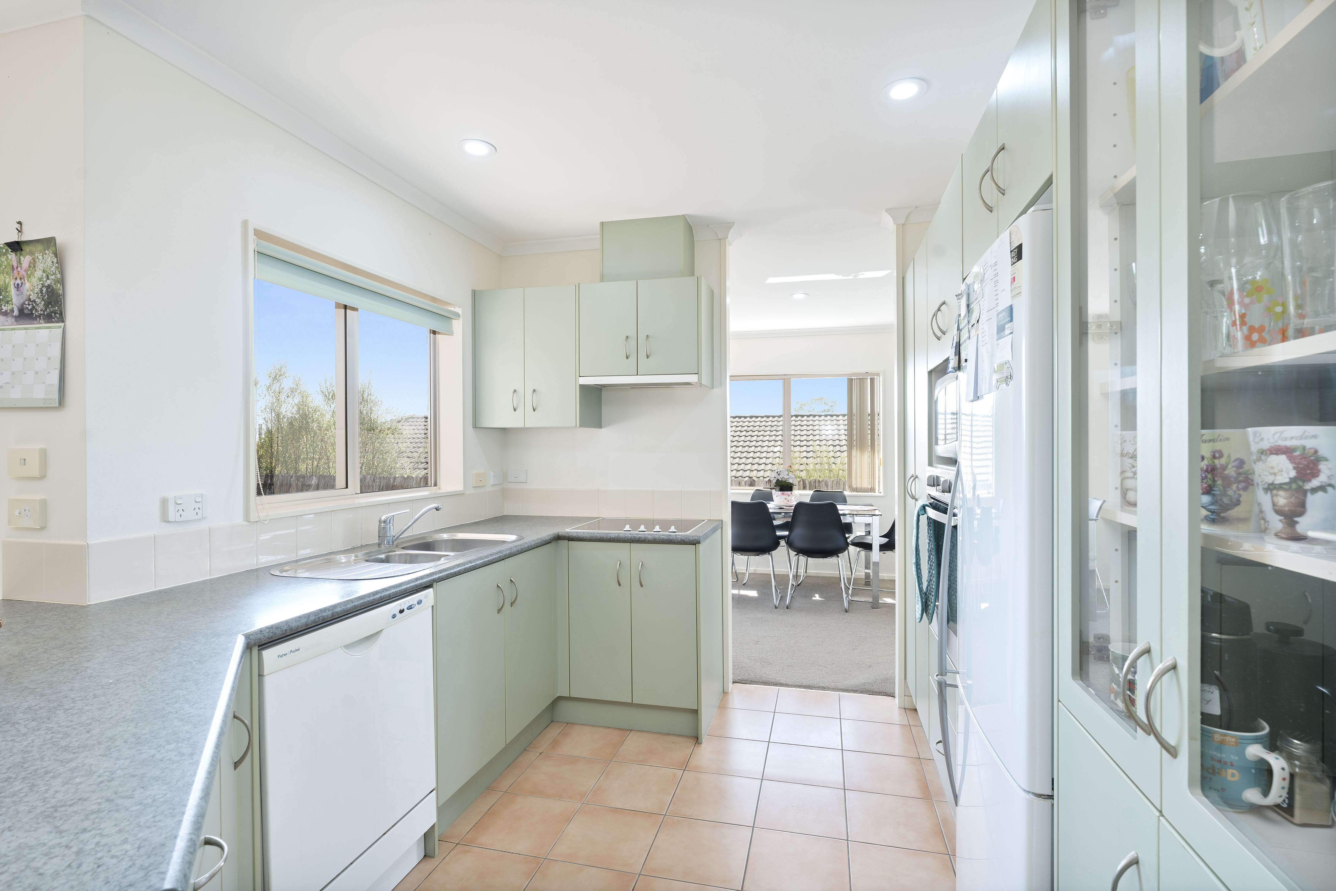 4 Sandhurst Rise, Henderson, Waitakere City, 3 침실, 2 욕실, House