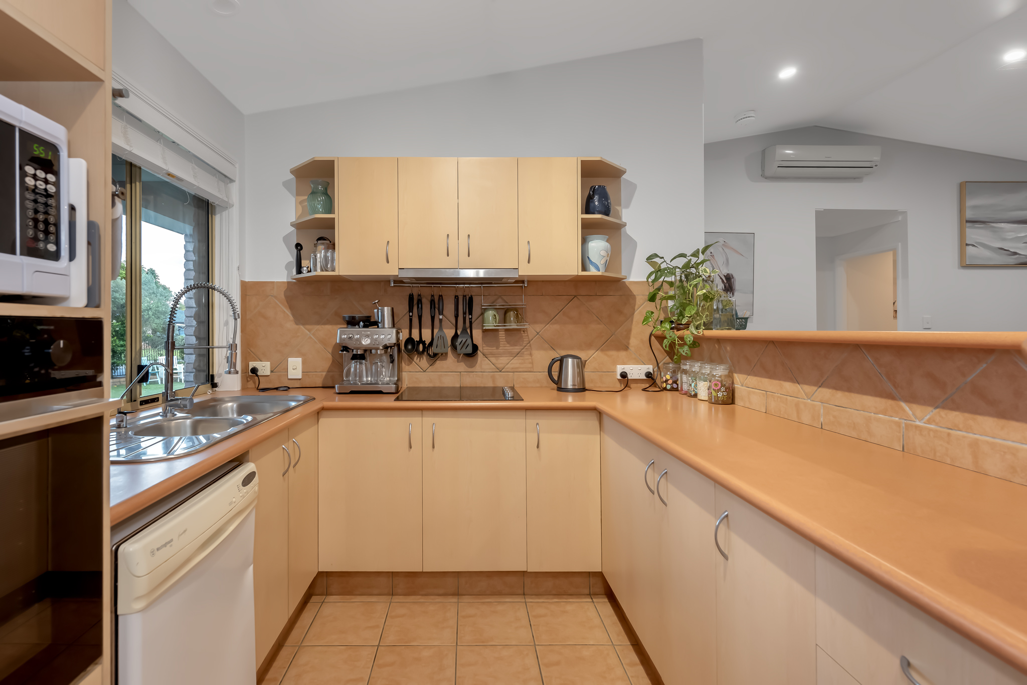 6 BUSHGUM CR, UPPER COOMERA QLD 4209, 0 Bedrooms, 0 Bathrooms, House