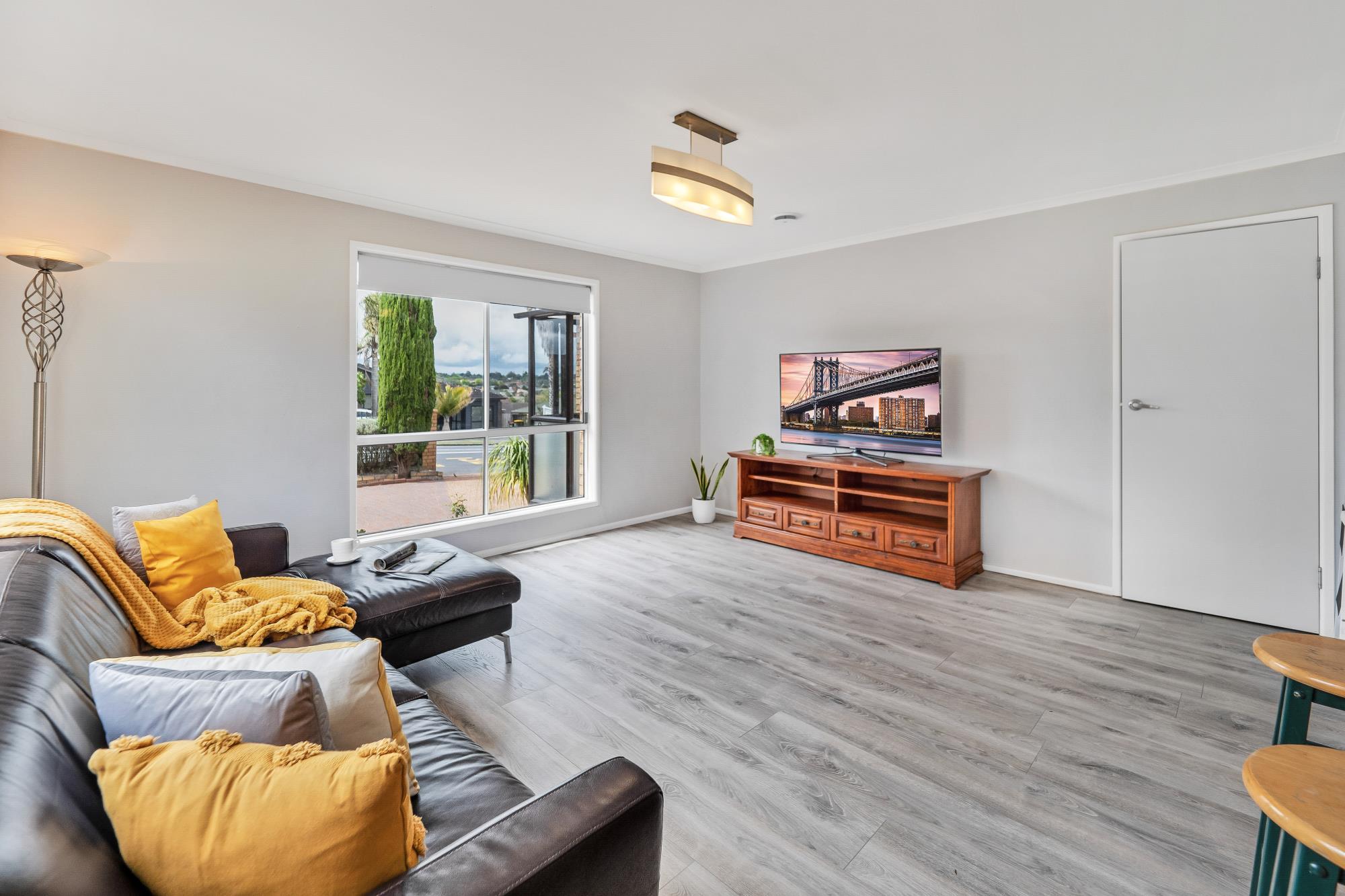 129 Botany Road, Botany Downs, Manukau City, 6 Kuwarto, 1 Banyo