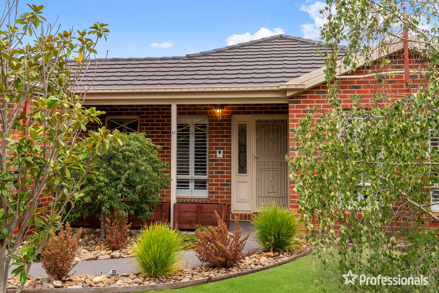 17 BLOOMSBURY DR, TAYLORS HILL VIC 3037, 0 Bedrooms, 0 Bathrooms, House