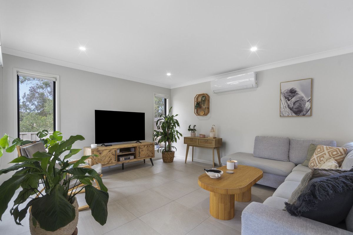 19 OAK ST, PIMPAMA QLD 4209, 0 Bedrooms, 0 Bathrooms, House