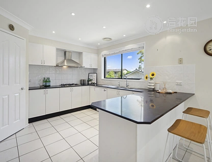 36 STEPHEN ST, HORNSBY NSW 2077, 5房, 2浴, House