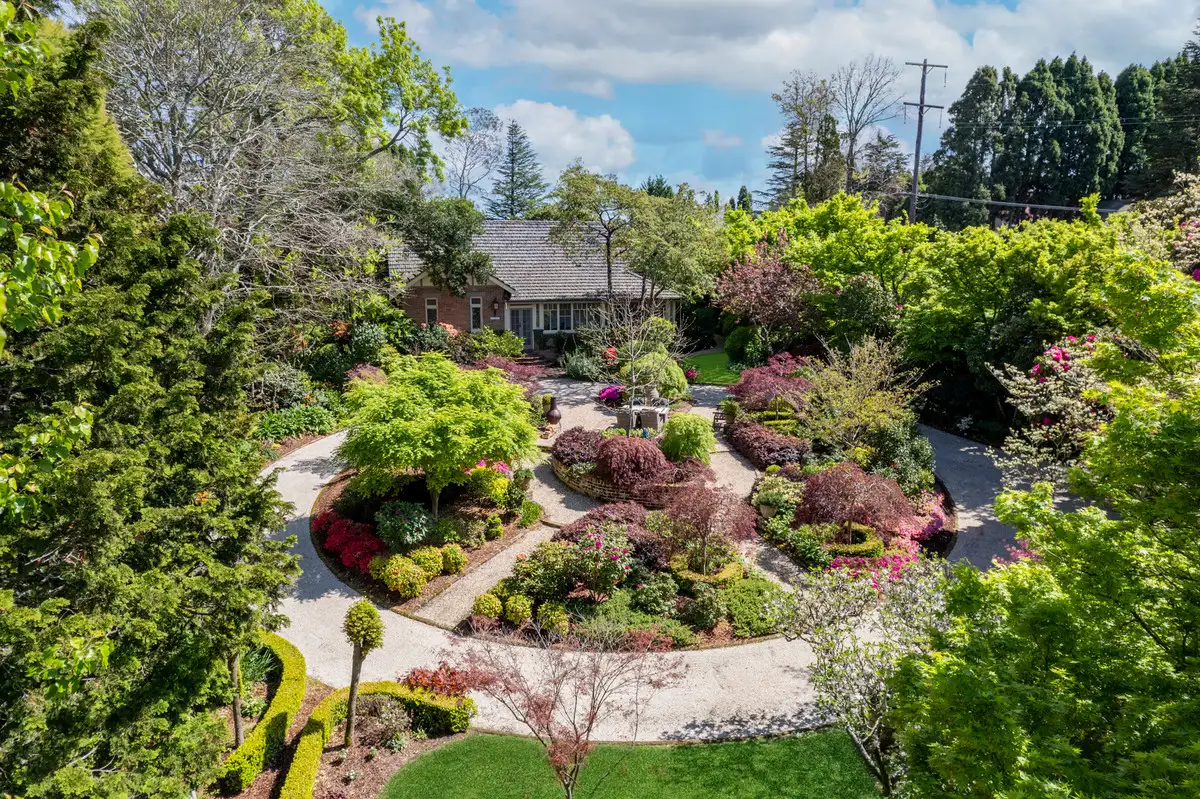 150-152 BLAXLAND RD, Wentworth Falls, Blue Mountains - Region, 0 rūma, 0 rūma horoi, House