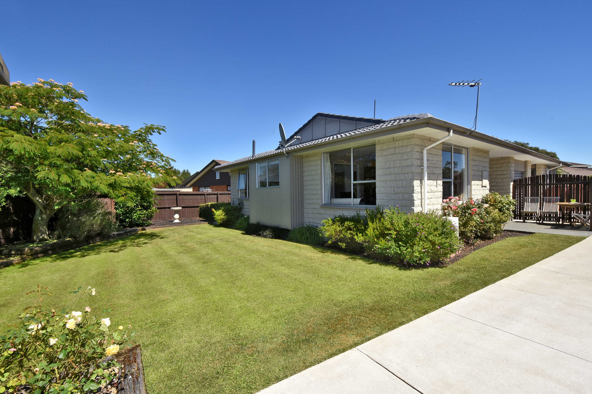 2/4 Langham Place, Redwood, Christchurch City, 2 ਕਮਰੇ, 1 ਬਾਥਰੂਮ