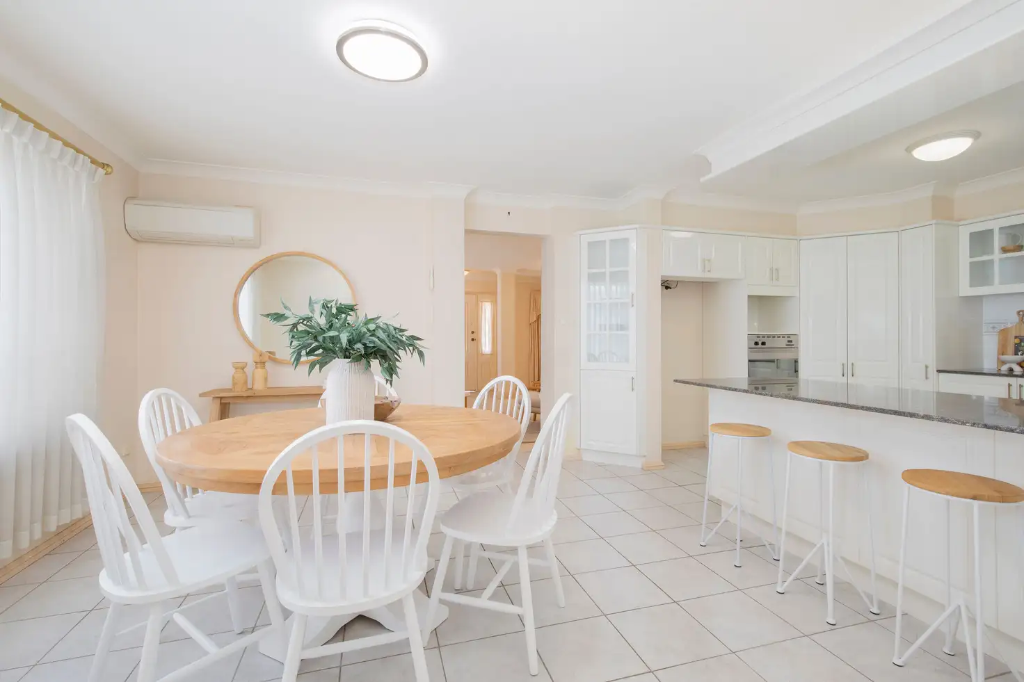 UNIT 1 37 RAILWAY ST, Merewether, Newcastle, 0部屋, 0バスルーム, Townhouse