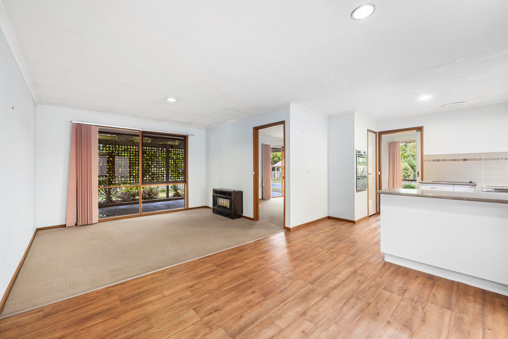 8 MELVYN CR, Mount Clear, Ballarat, 0 कमरे, 0 बाथरूम, House
