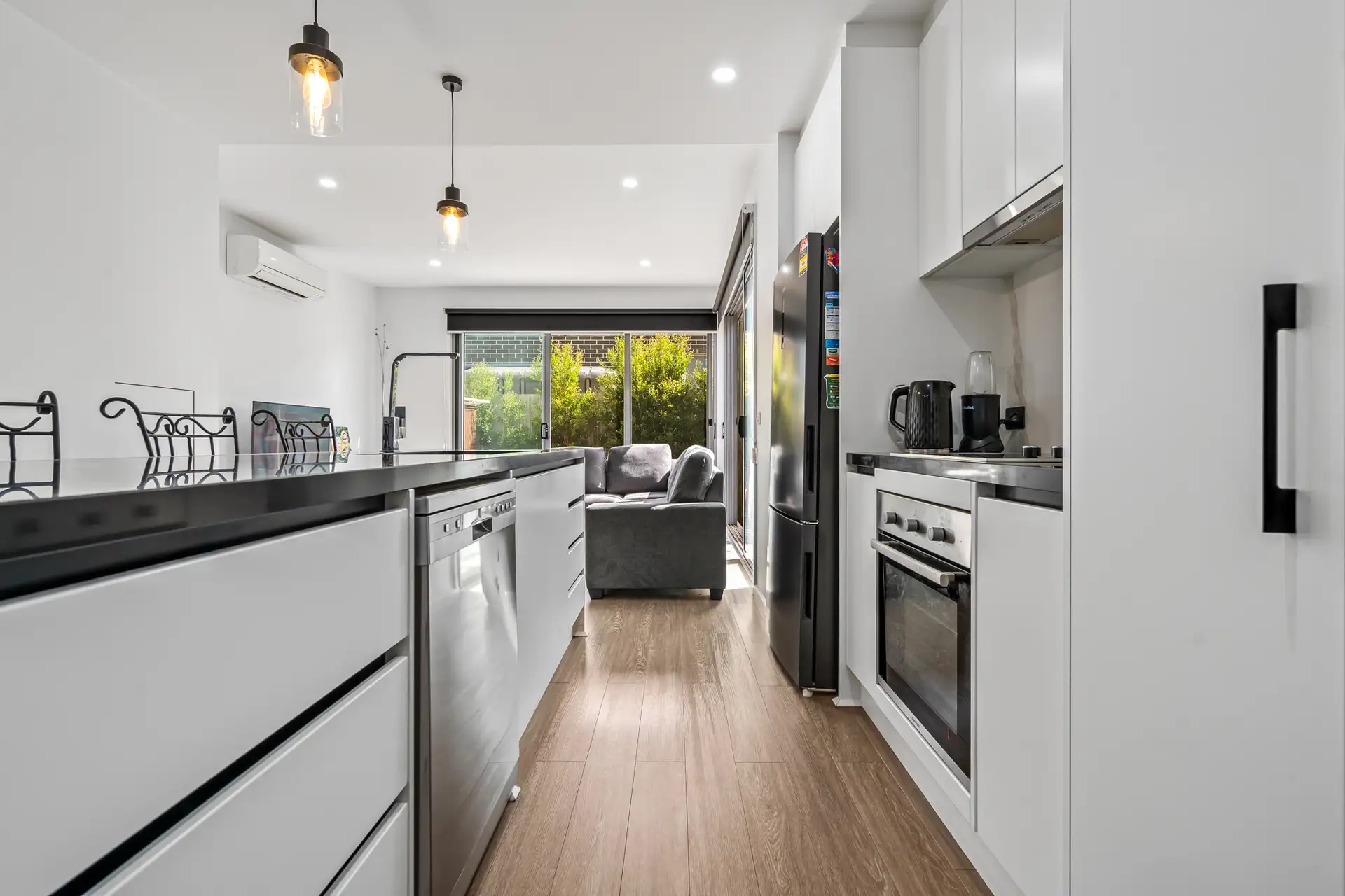 UNIT 3 19 WELLS ST, Warrnambool, Warrnambool and South West, 0 રૂમ, 0 બાથરૂમ, House