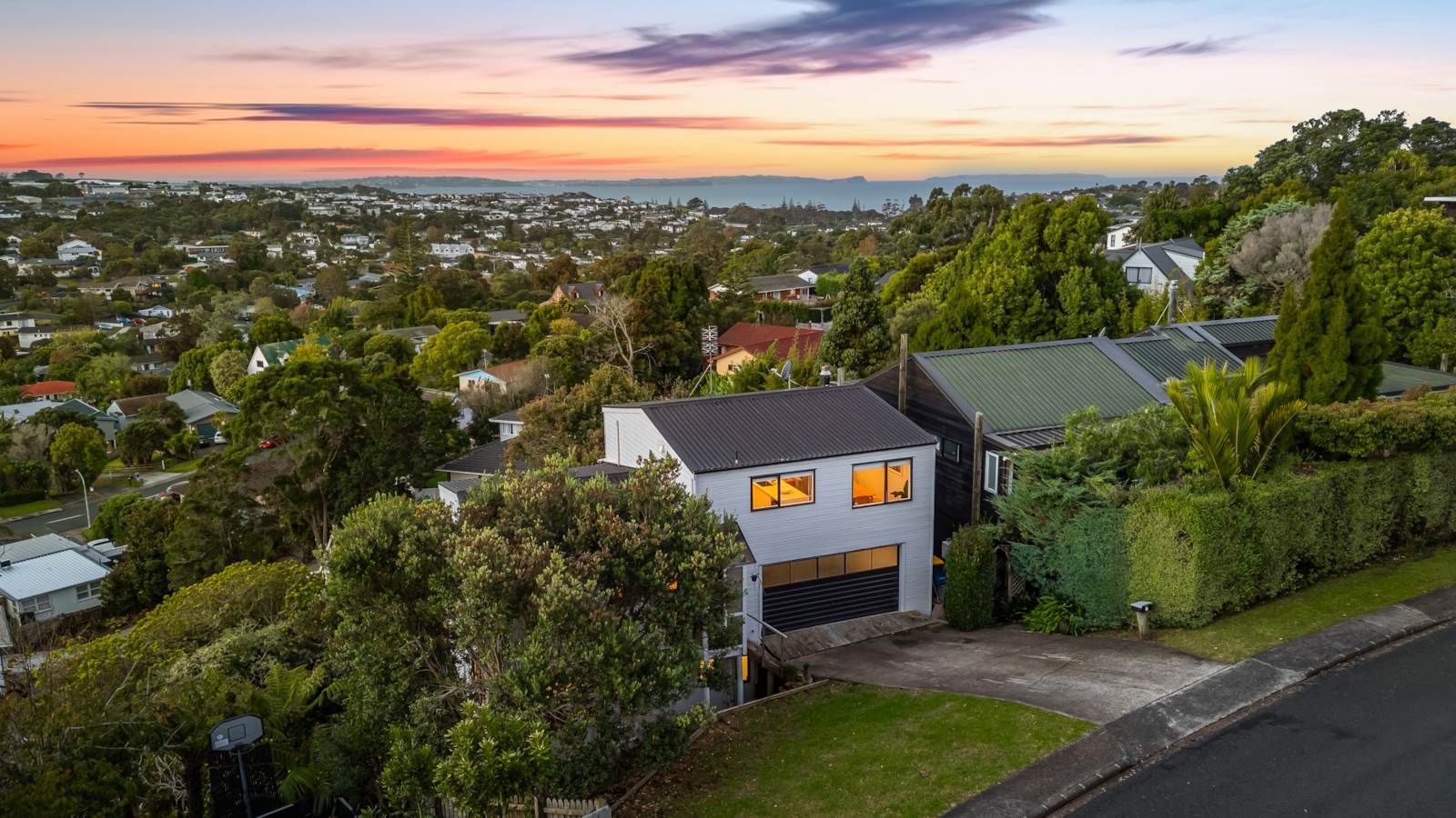 1/4 Danbury Drive, Torbay, Auckland - North Shore, 5部屋, 0バスルーム, House