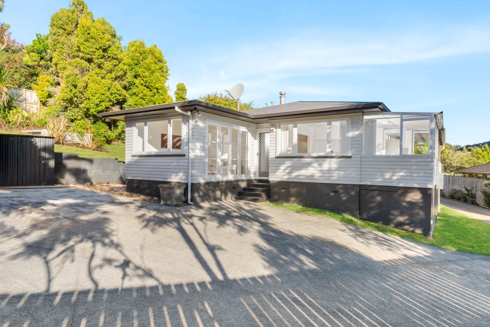 144a Glengarry Road, Glen Eden, Waitakere City, 3 Bedrooms, 2 Bathrooms, House