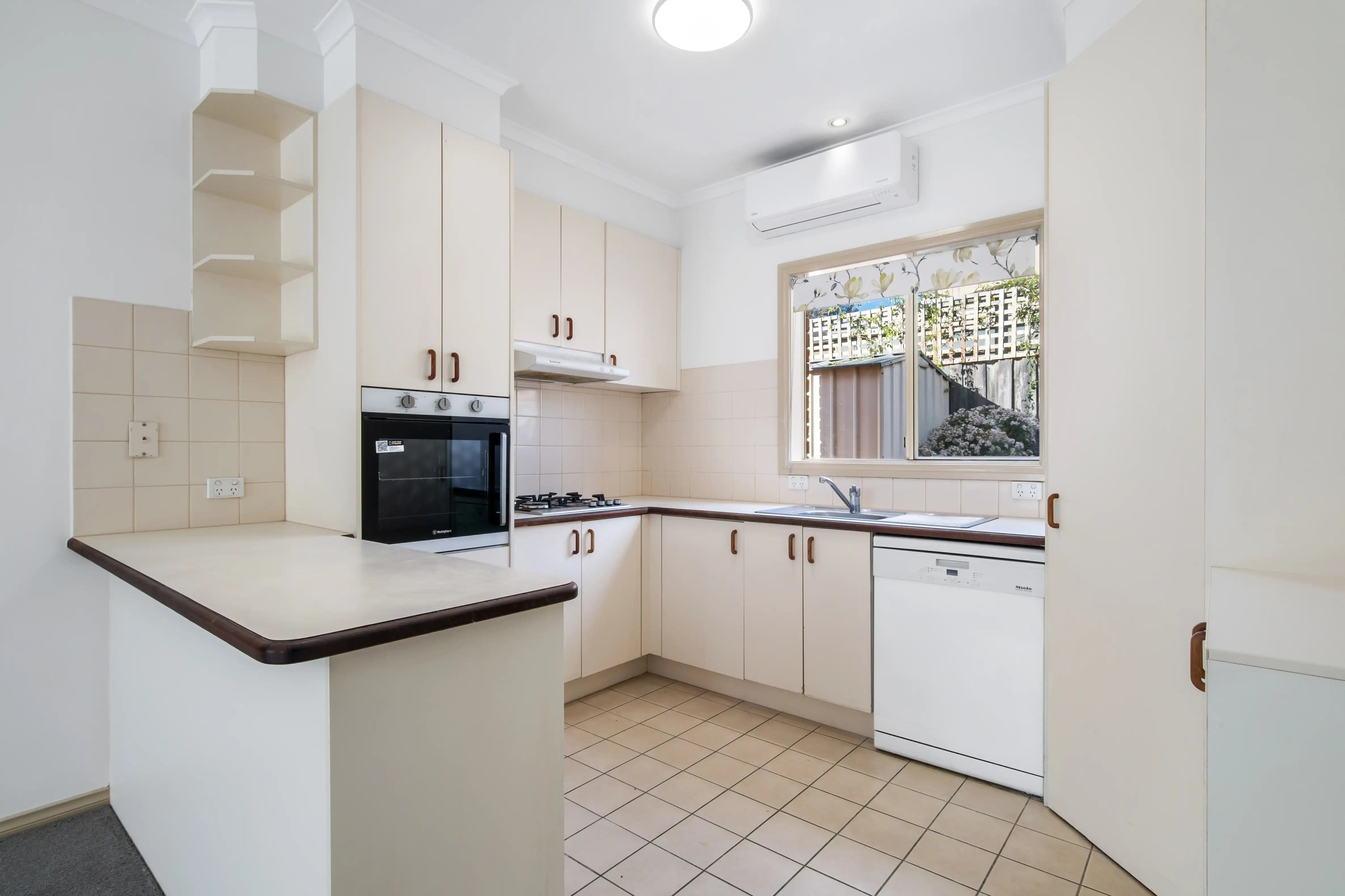 BLUE WILLOWS RESIDENTIAL AGED CARE UNIT 17 74 WARRANDYTE RD, Ringwood, East Melbourne, 0房, 0浴, Lifestyle Property