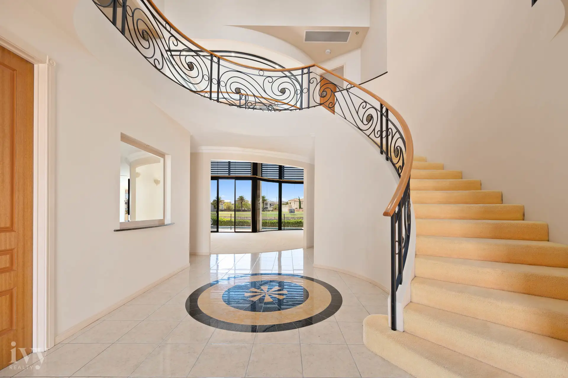 53 ROYAL ALBERT CR, Paradise Point, Gold Coast, 0 कमरे, 0 बाथरूम, House