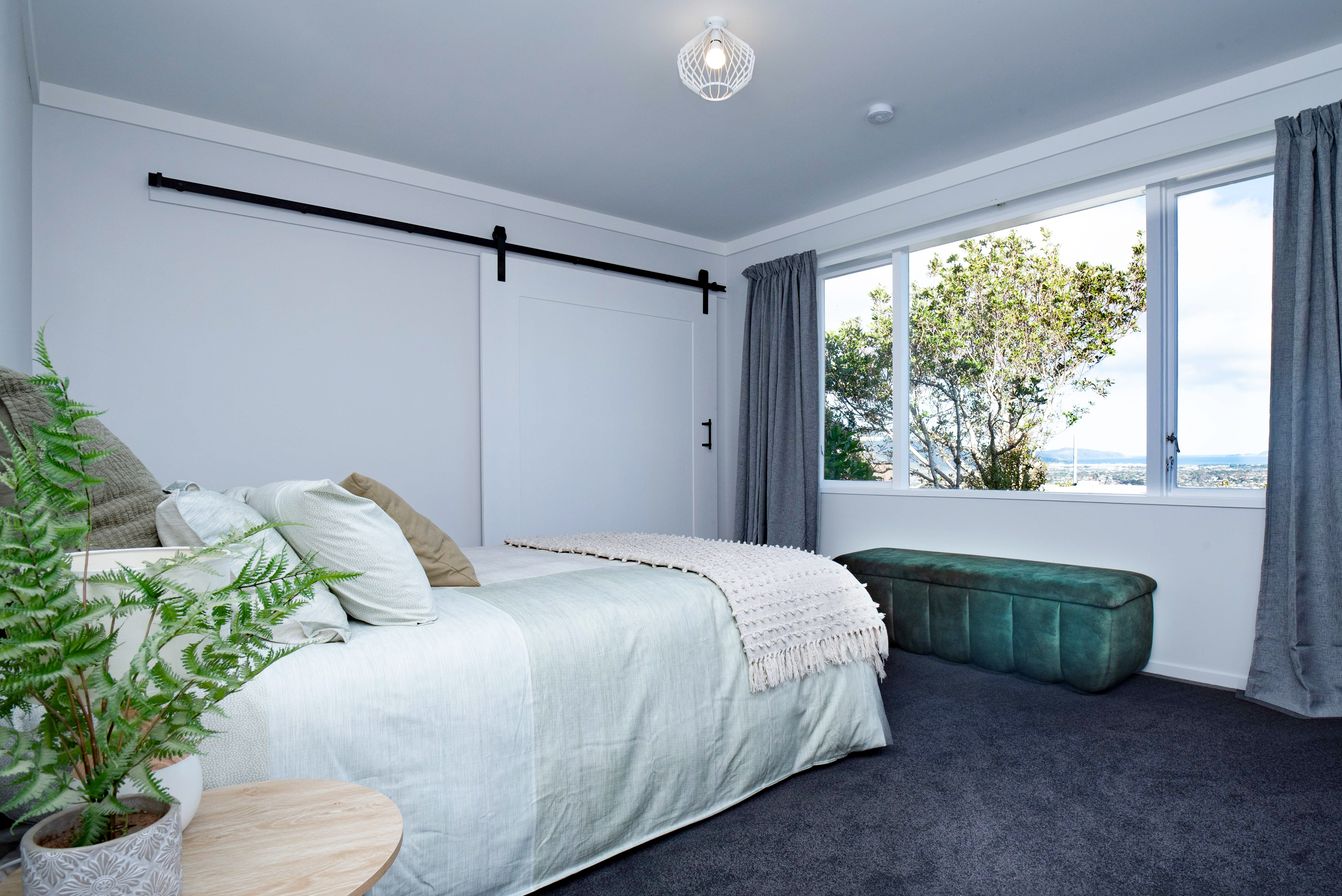 66a Major Drive, Kelson, Lower Hutt, 2 Kuwarto, 0 Banyo, House