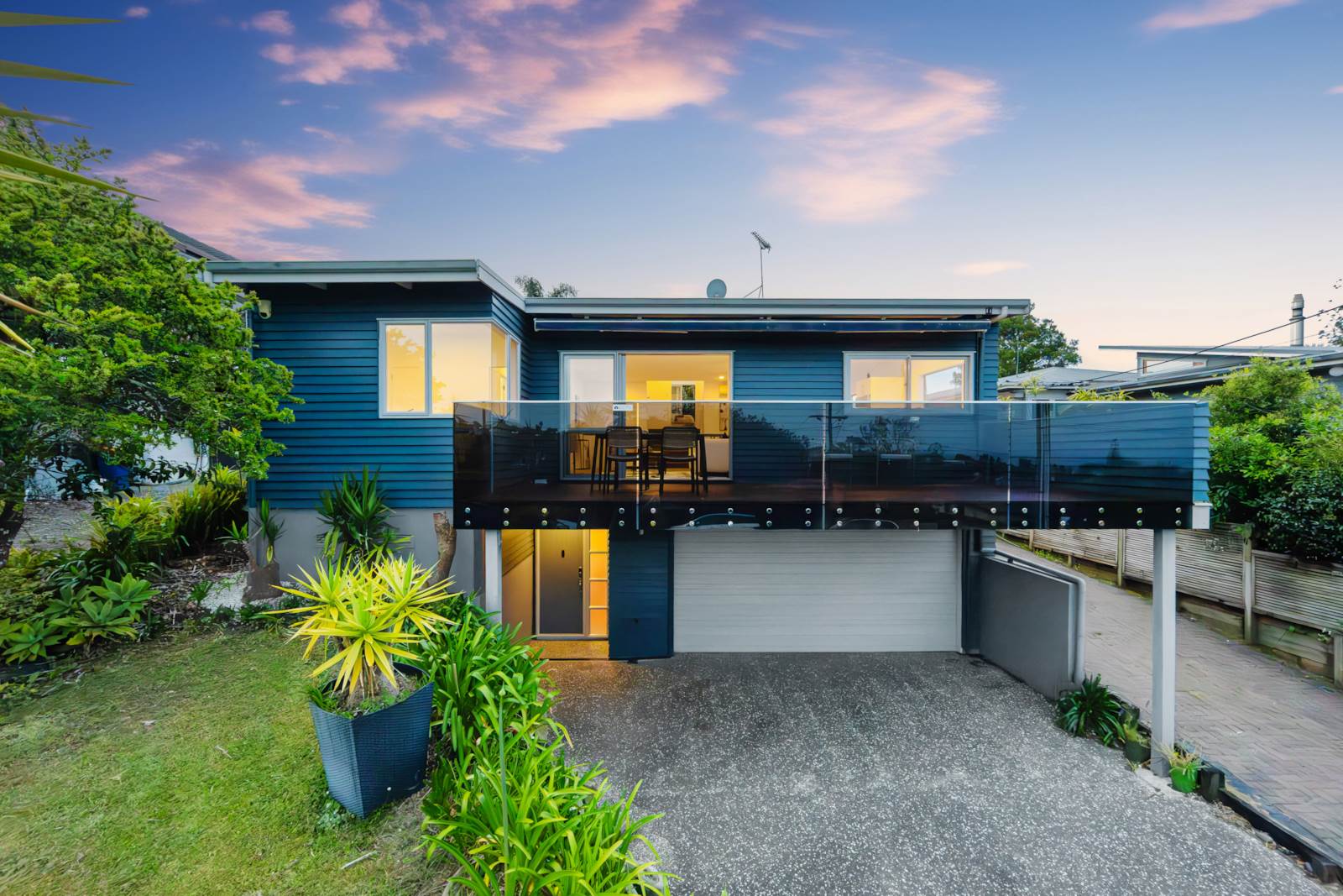 19 Peter Terrace, Castor Bay, Auckland - North Shore, 5房, 3浴, House