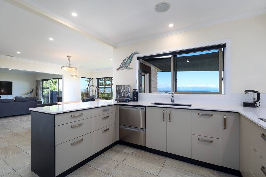 32 View Mount, Stoke, Nelson, 5 Bedrooms, 2 Bathrooms, House
