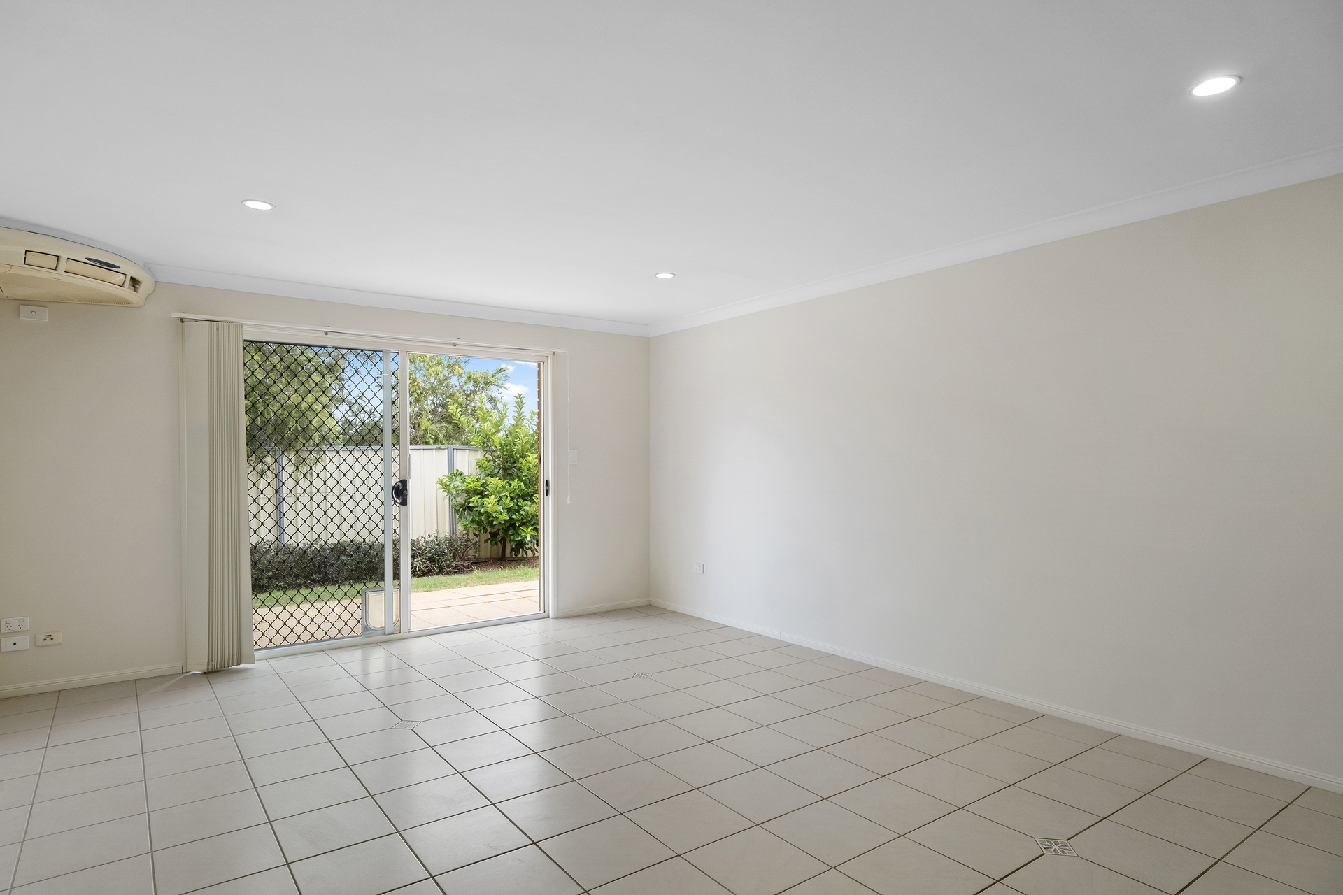 UNIT 2 25 CORTESS ST, Kearneys Spring, Toowoomba, 0房, 0浴, Unit