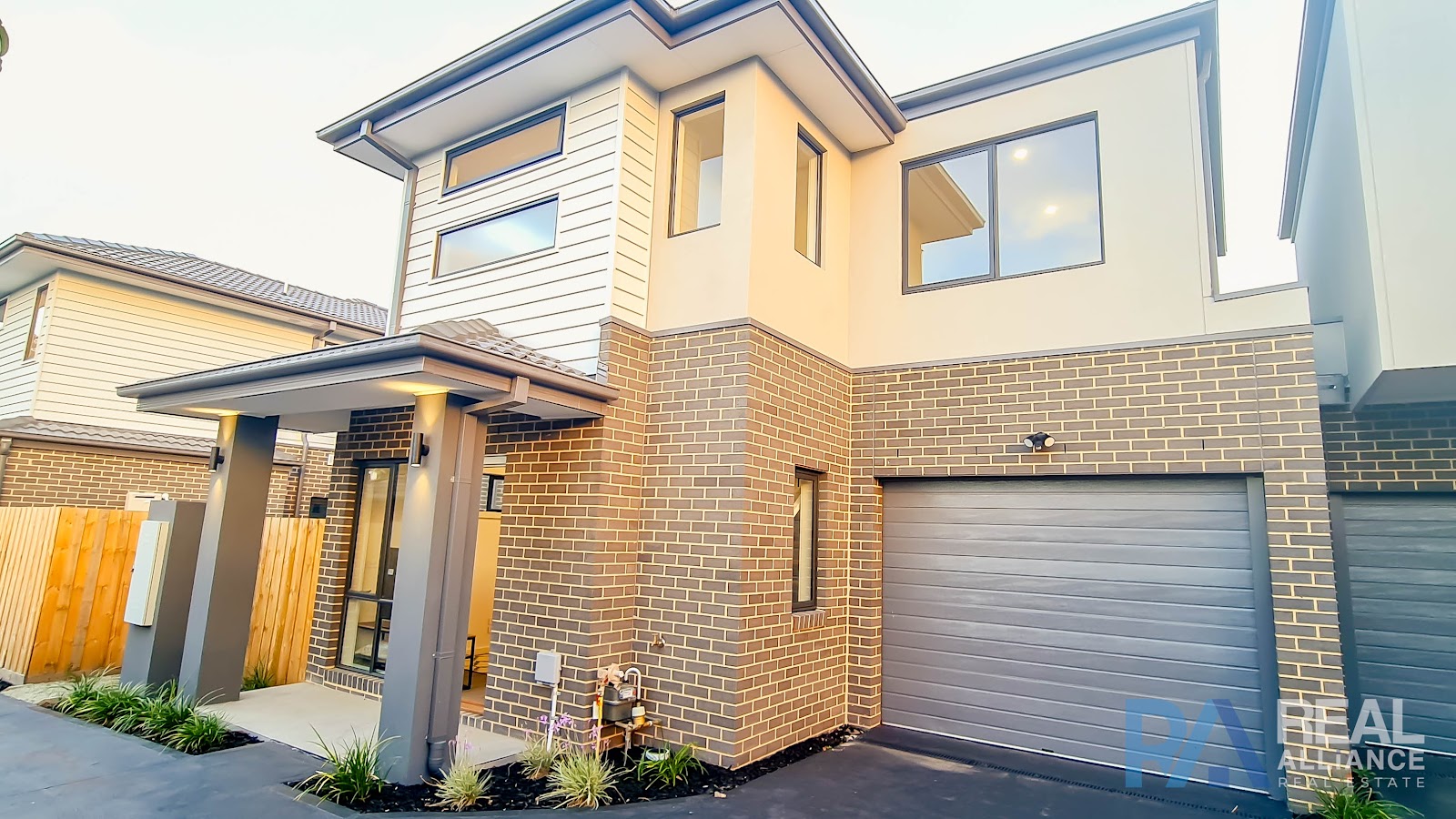 UNIT 2 3 JILLIAN ST, Cranbourne, South East Melbourne, 0房, 0浴, Townhouse