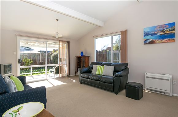 16a Newbourne Crescent, Redwoodtown, Marlborough, 2 ਕਮਰੇ, 1 ਬਾਥਰੂਮ