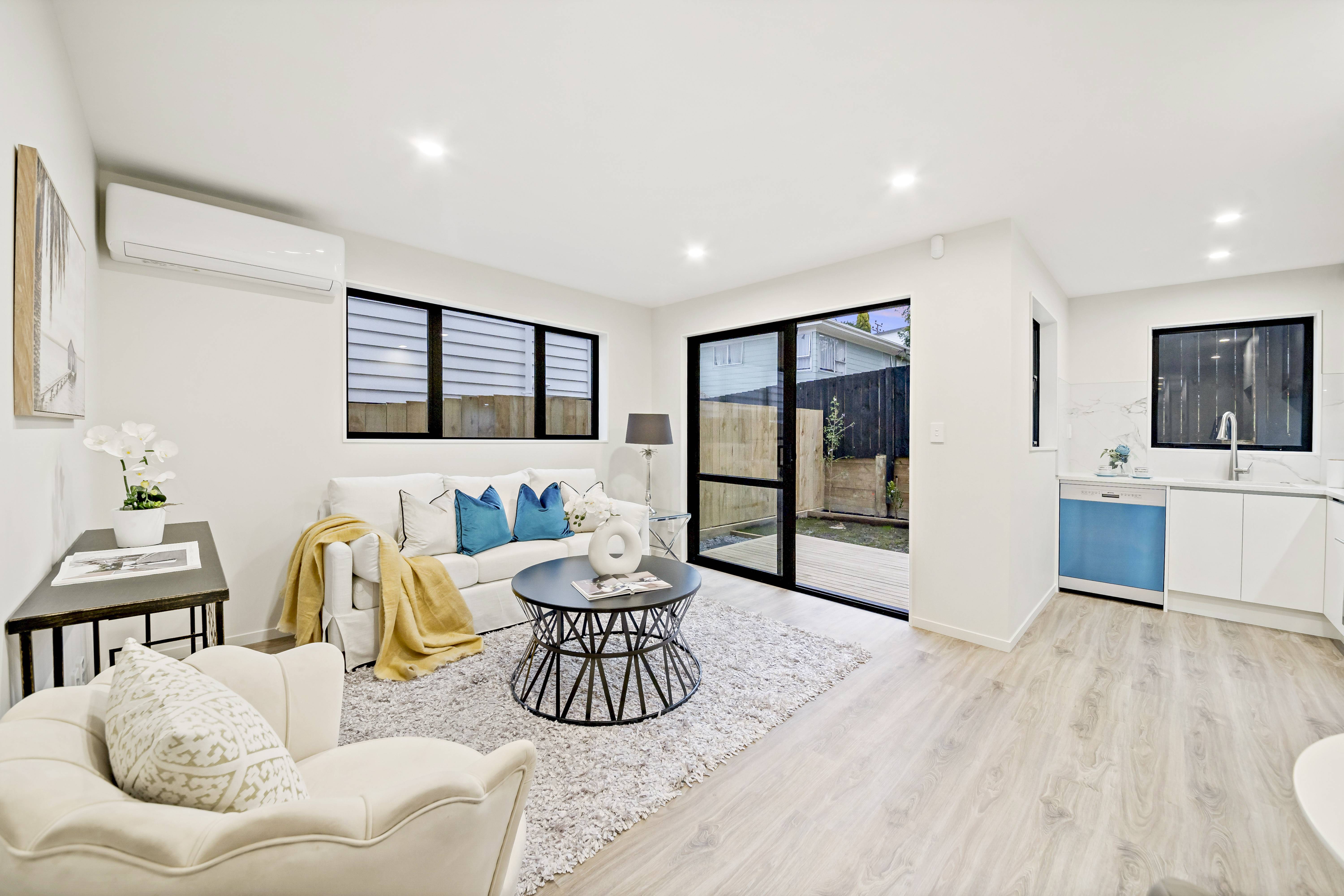 8d Butterworth Drive, Glendene, Waitakere City, 3部屋, 3バスルーム, Townhouse