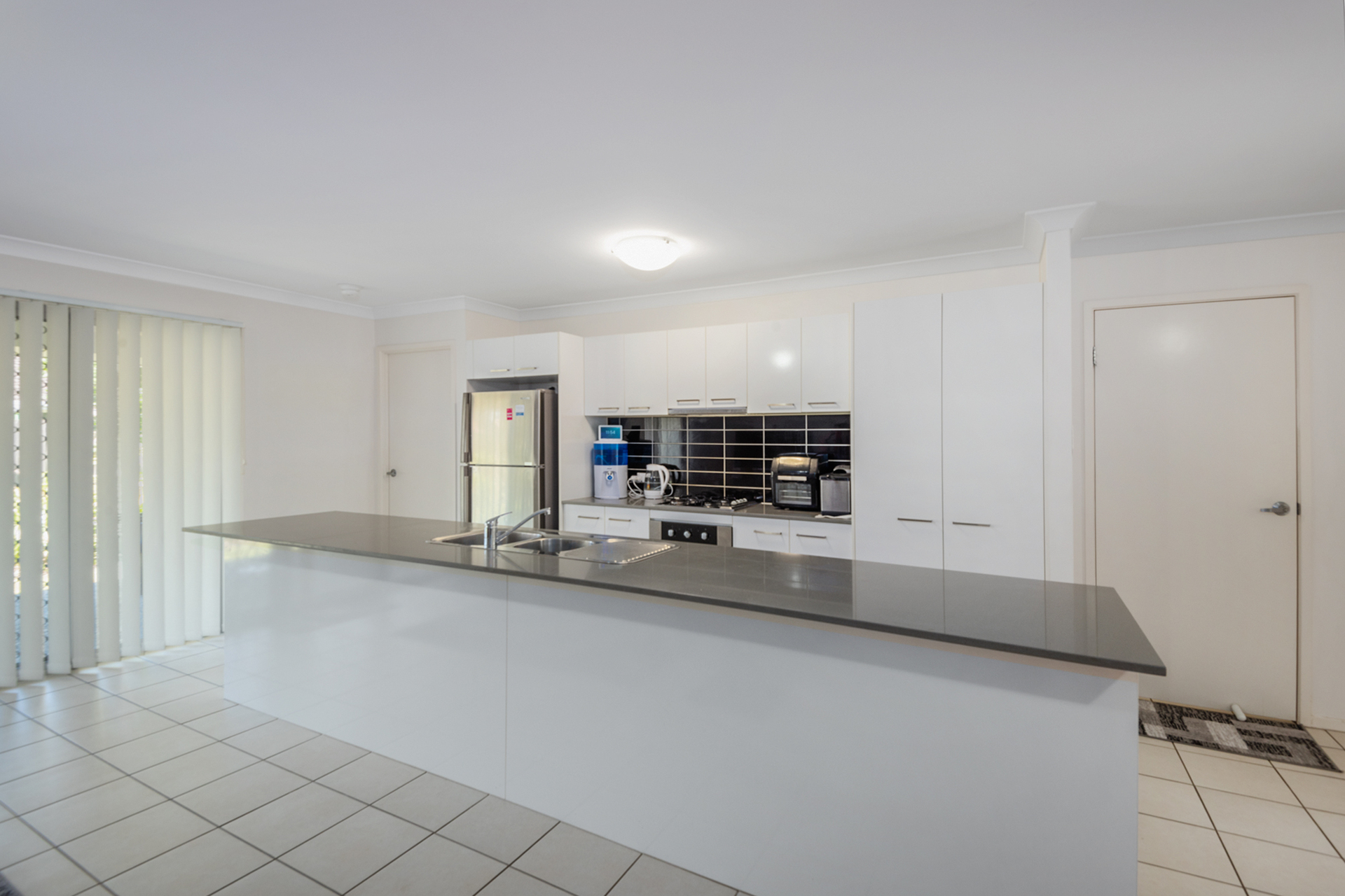 THE PROMENADE BROWNS PLAINS UNIT 4 4 MYOLA ST, Browns Plains, Brisbane - Southern Region, 0 phòng ngủ, 0 phòng tắm, Townhouse
