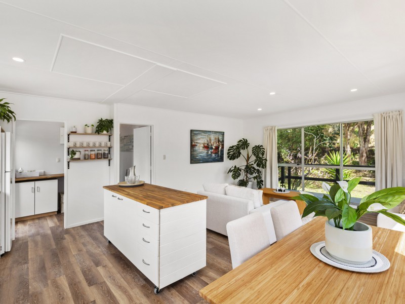 1 Cross Street, Raglan, Waikato, 3 Bedrooms, 1 Bathrooms