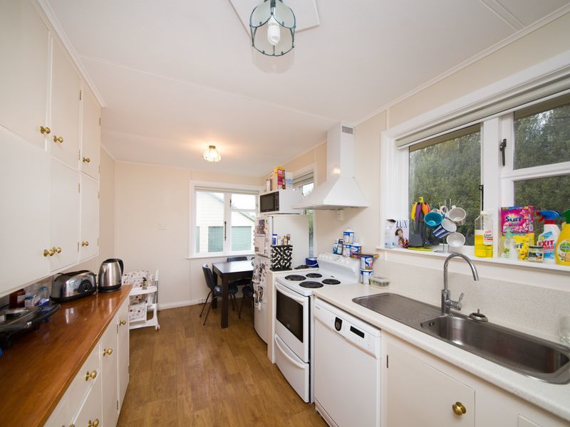 17 Bristol Crescent, Roslyn, Palmerston North City, 3 Bedrooms, 1 Bathrooms