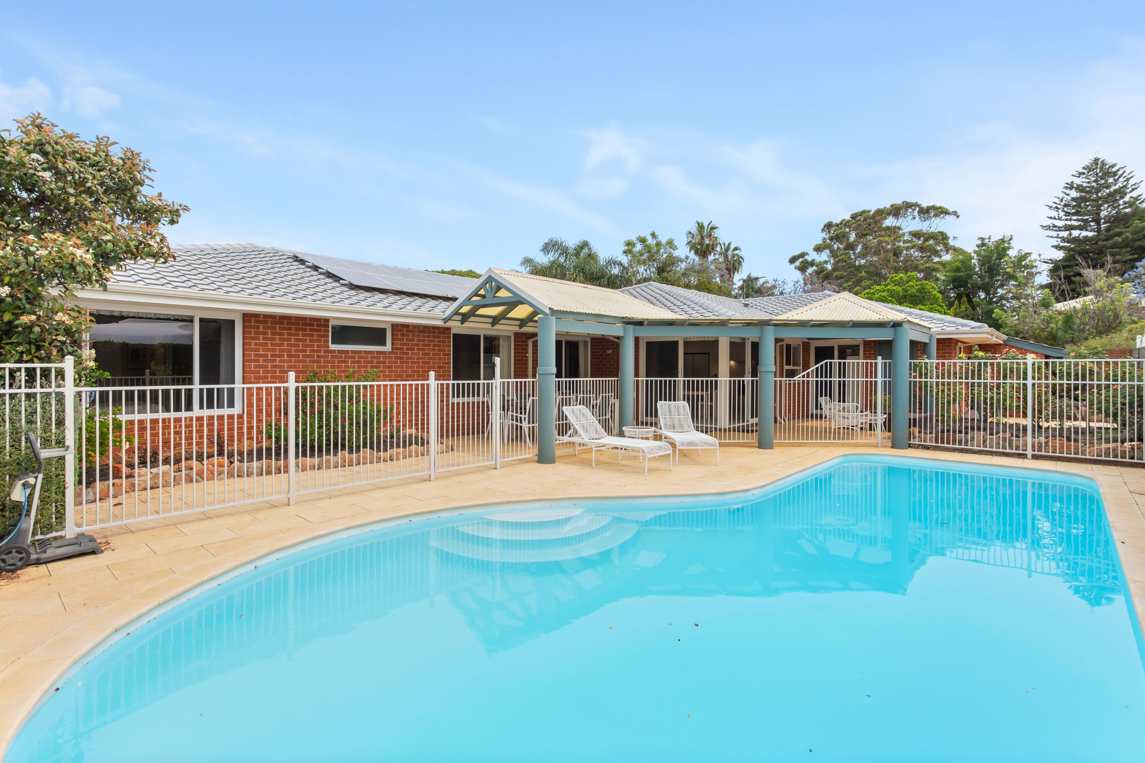 15 LOVEGROVE CL, Mount Claremont, North West Perth, 0 Kuwarto, 0 Banyo, House