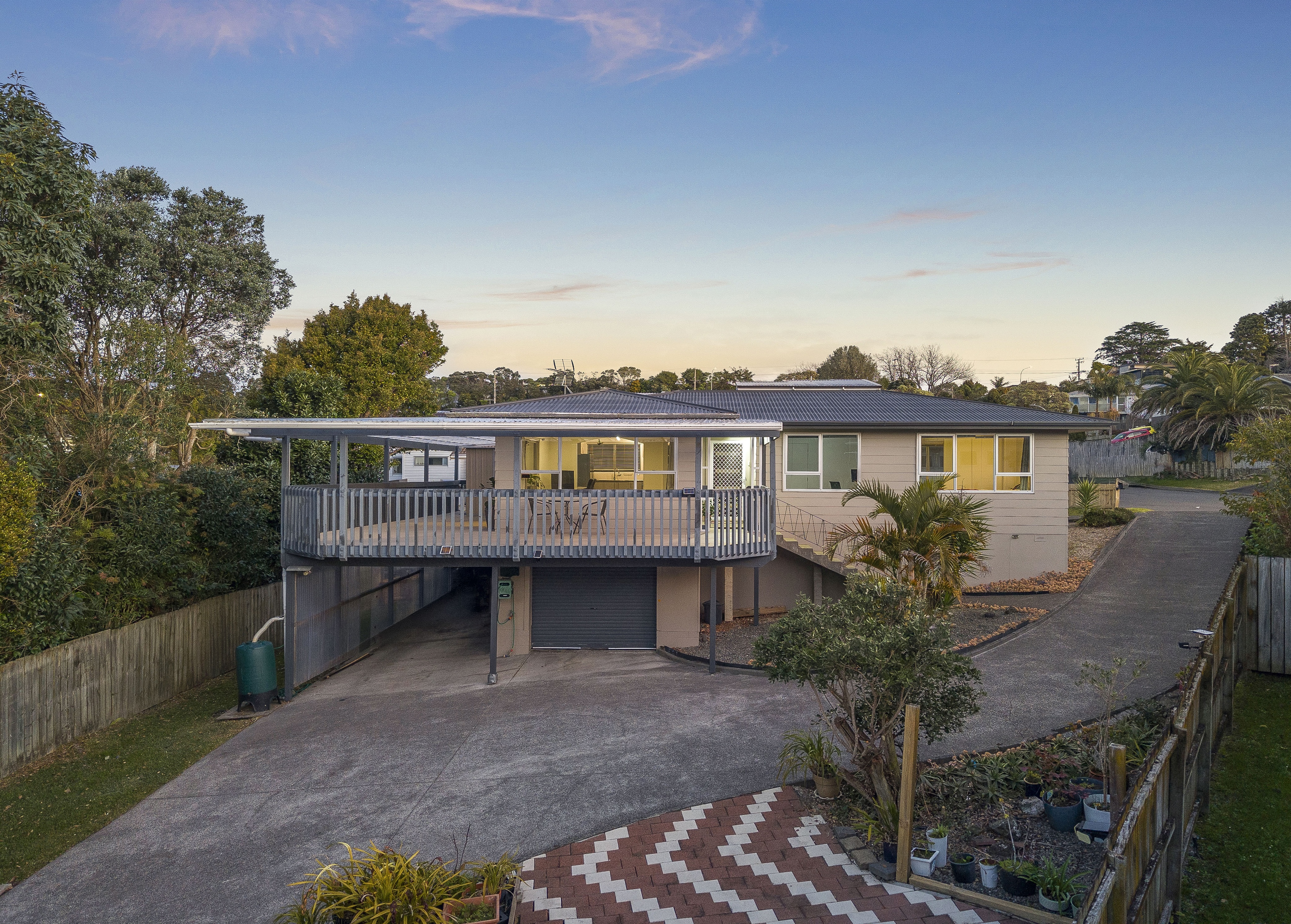 21 Celeste Place, Totara Vale, Auckland - North Shore, 3 Bedrooms, 1 Bathrooms, House