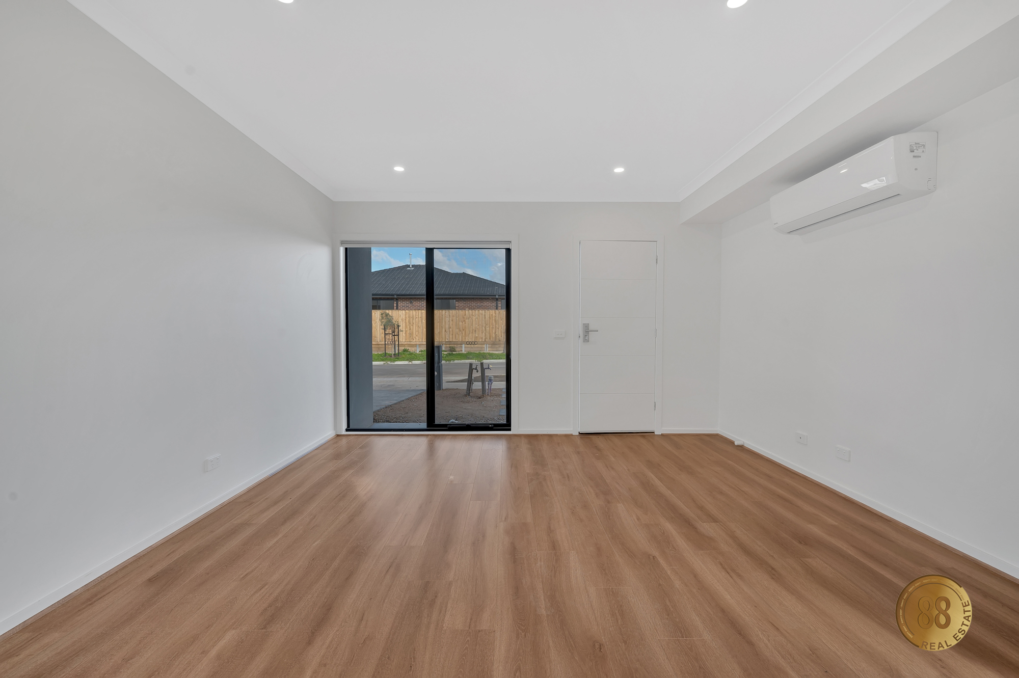 54 NUBEENA CR, Donnybrook, North Melbourne, 0房, 0浴, Townhouse