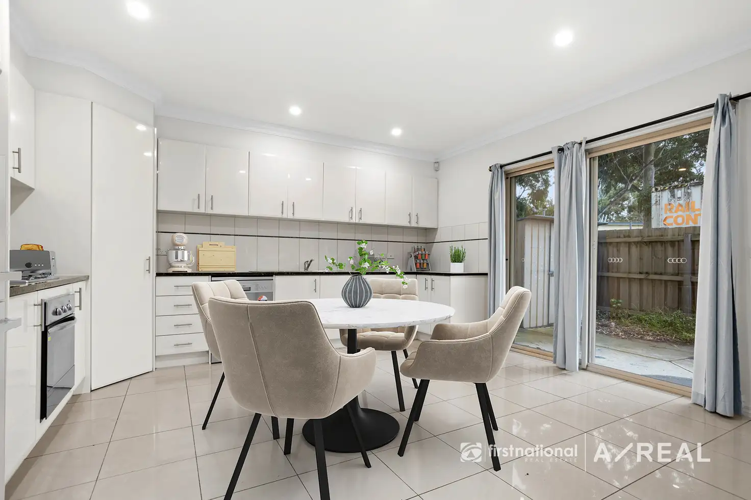 UNIT 3 4 SPRING ST, Thomastown, North Melbourne, 0 રૂમ, 0 બાથરૂમ, Townhouse