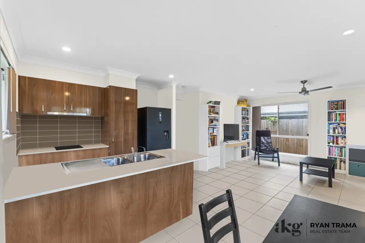 28 ALEXIS PL, PARK RIDGE QLD 4125, 0 habitaciones, 0 baños, House