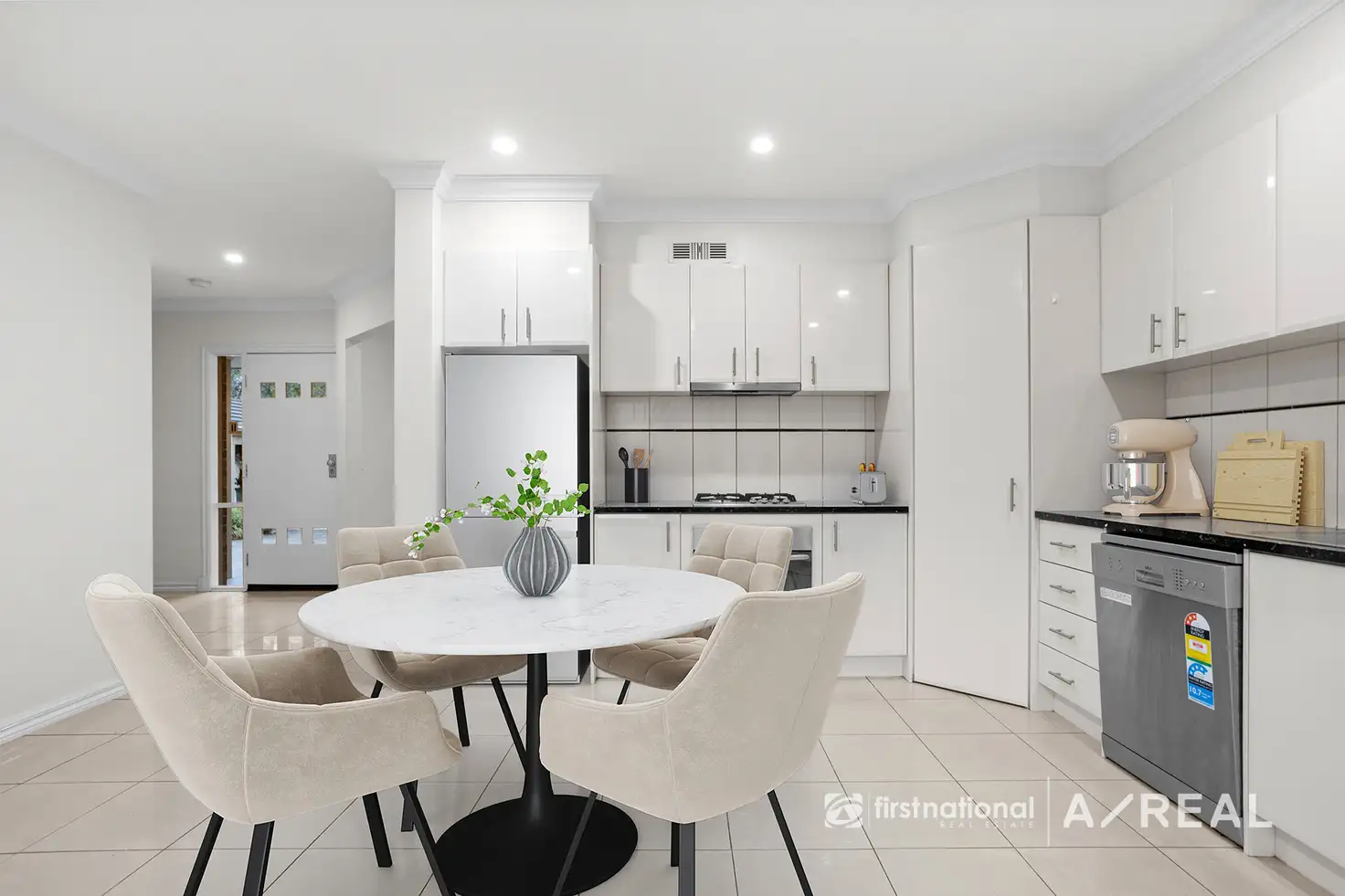 UNIT 3 4 SPRING ST, Thomastown, North Melbourne, 0 રૂમ, 0 બાથરૂમ, Townhouse