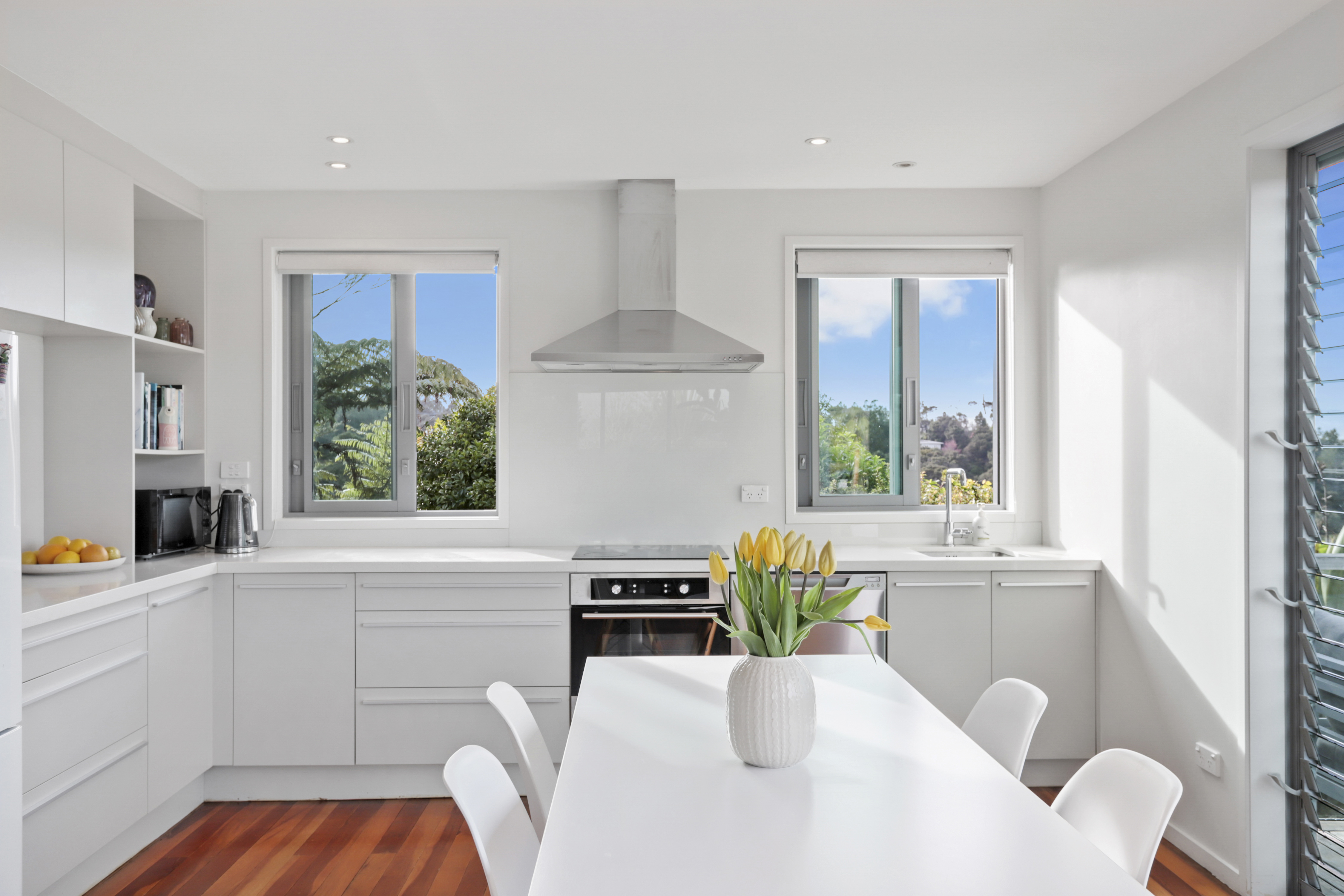 8 Mceldowney Road, Titirangi, Auckland - Waitakere, 2 Bedrooms, 1 Bathrooms, House