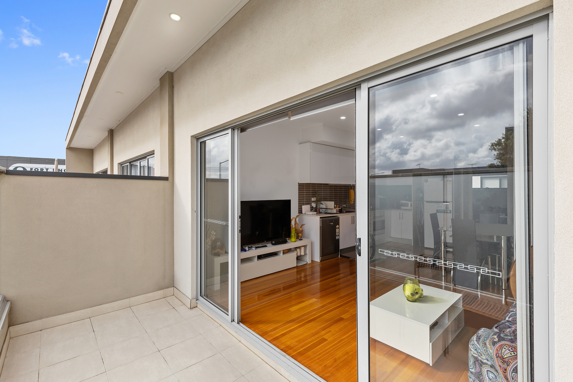 UNIT 4 10 LORENSEN AV, Coburg North, North Melbourne, 0 Kuwarto, 0 Banyo, Townhouse