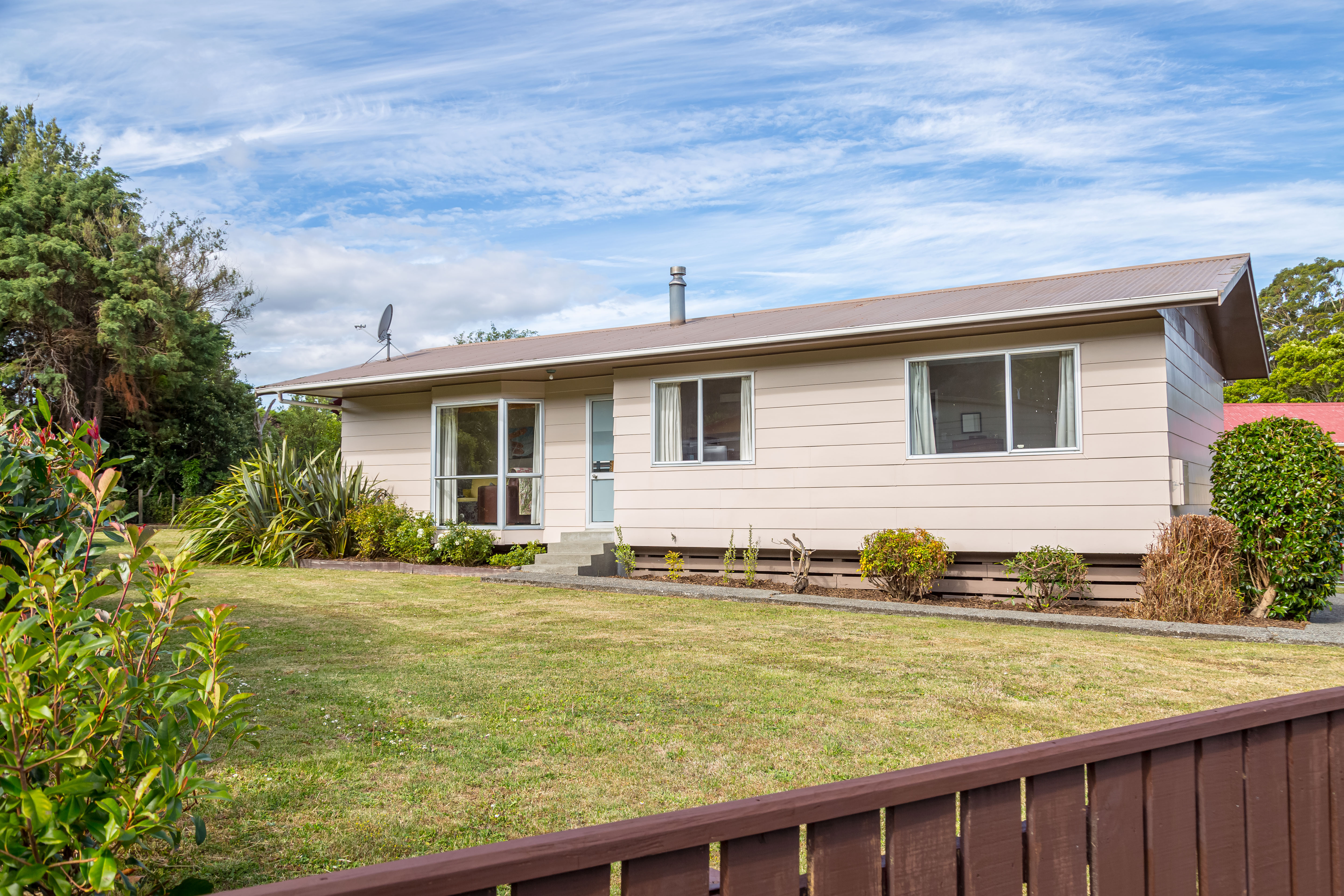8 Kowhai Grove, Featherston, South Wairarapa, 3 ਕਮਰੇ, 1 ਬਾਥਰੂਮ, House