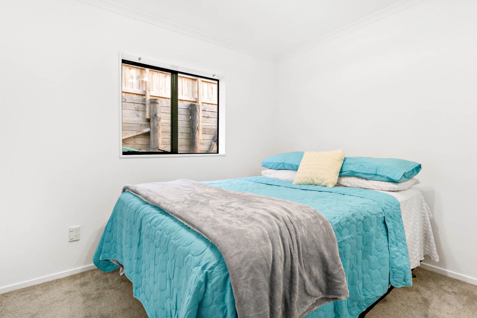 24 Burtons Drive, Swanson, Waitakere City, 5房, 2浴, House