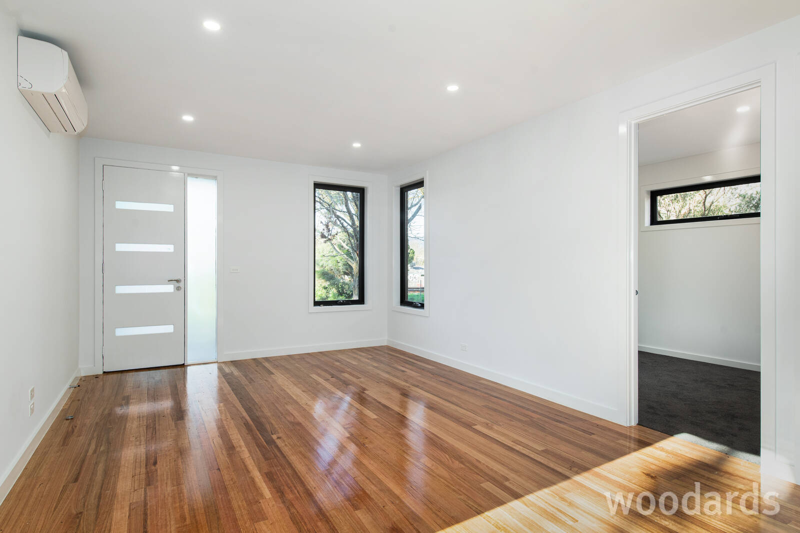 UNIT 4 26 RAILWAY CR, Croydon, East Melbourne, 0 ห้องนอน, 0 ห้องน้ำ, Townhouse