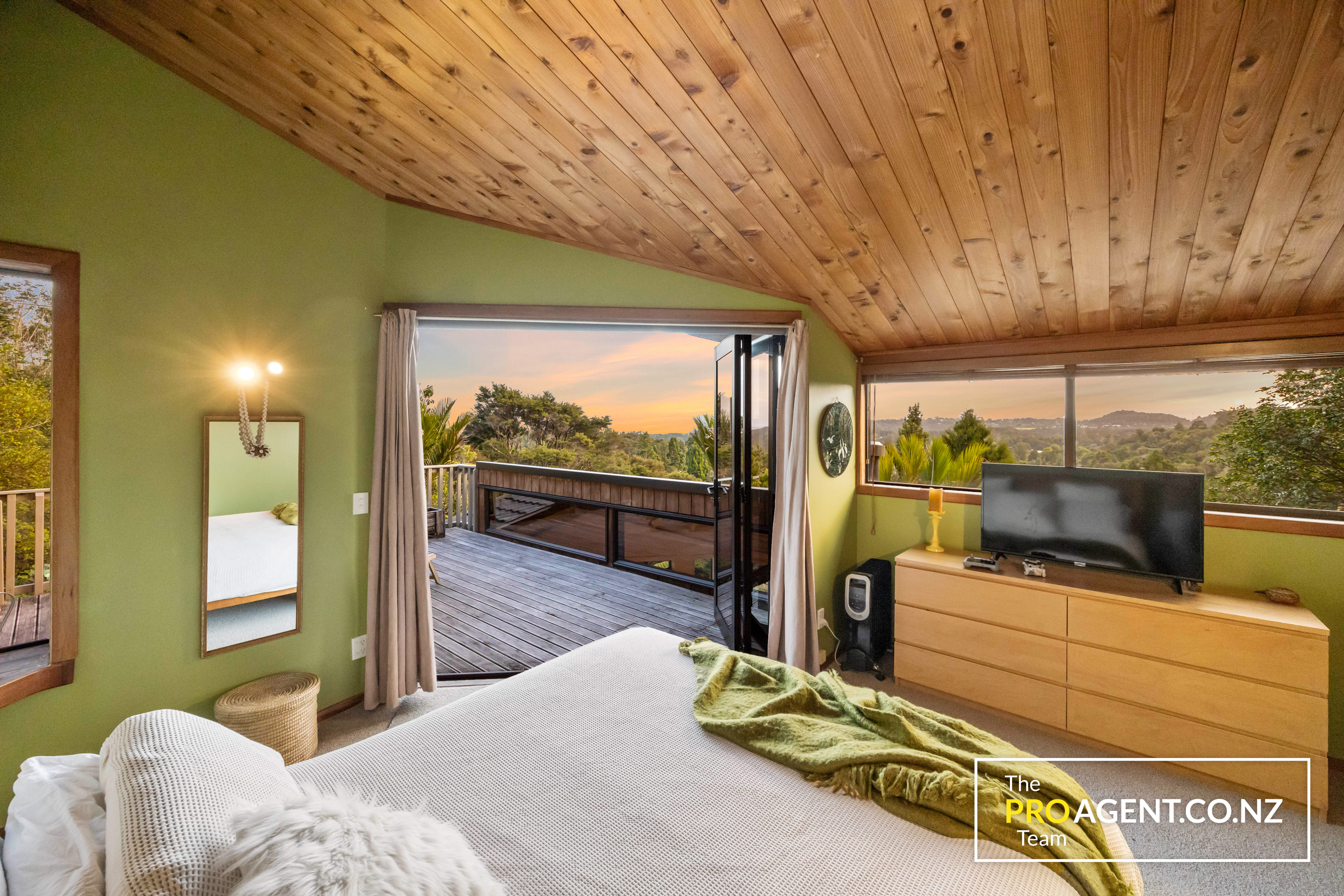 53 Waima Crescent, Titirangi, Waitakere City, 3 Bedrooms, 2 Bathrooms, House