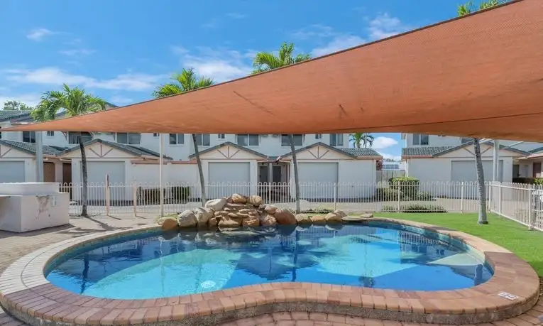 TUFFLEY COURT 21-23 TUFFLEY ST, West End, Townsville, 0房, 0浴, Townhouse