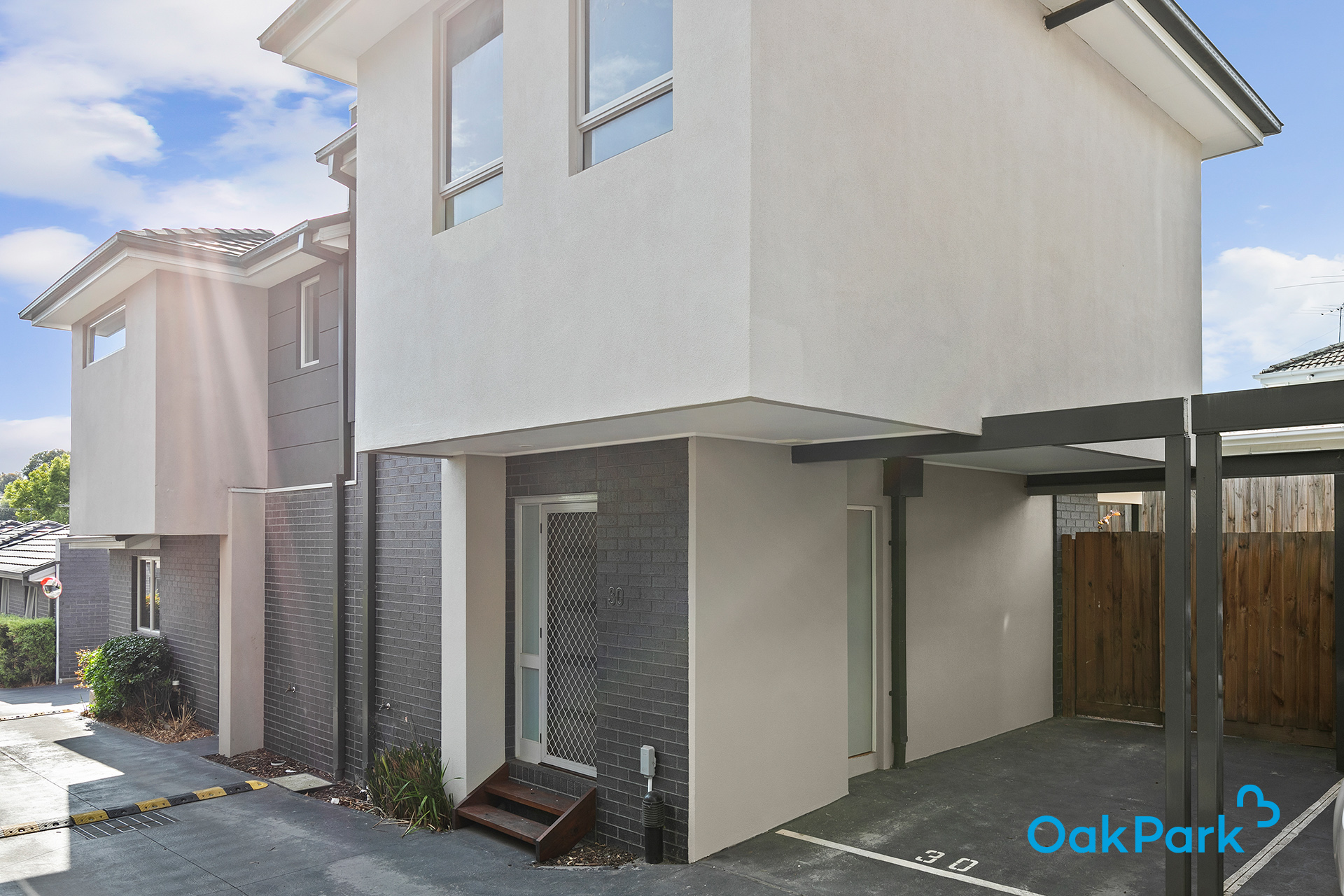 UNIT 30 21 STATION RD, Oak Park, North Melbourne, 0部屋, 0バスルーム, Townhouse
