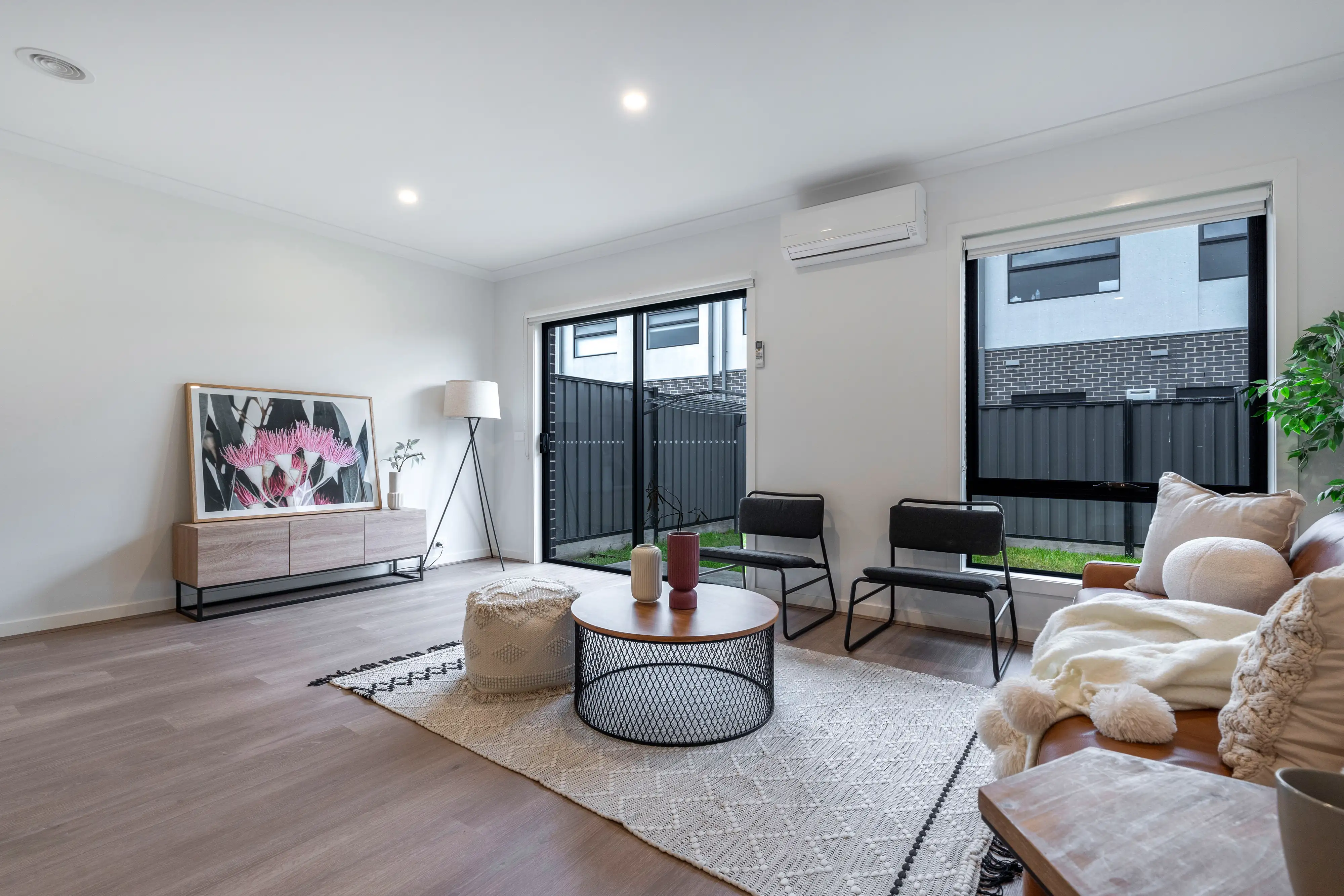 37 TANZANITE CCT, Craigieburn, North Melbourne, 0房, 0浴, Townhouse