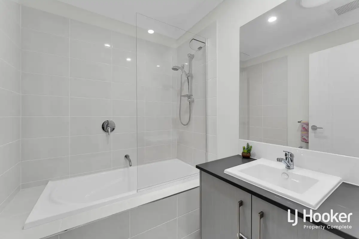 UNIT 1 8 HIGHLANDS ST, Yarrabilba, Brisbane - Southern Region, 0房, 0浴, Townhouse