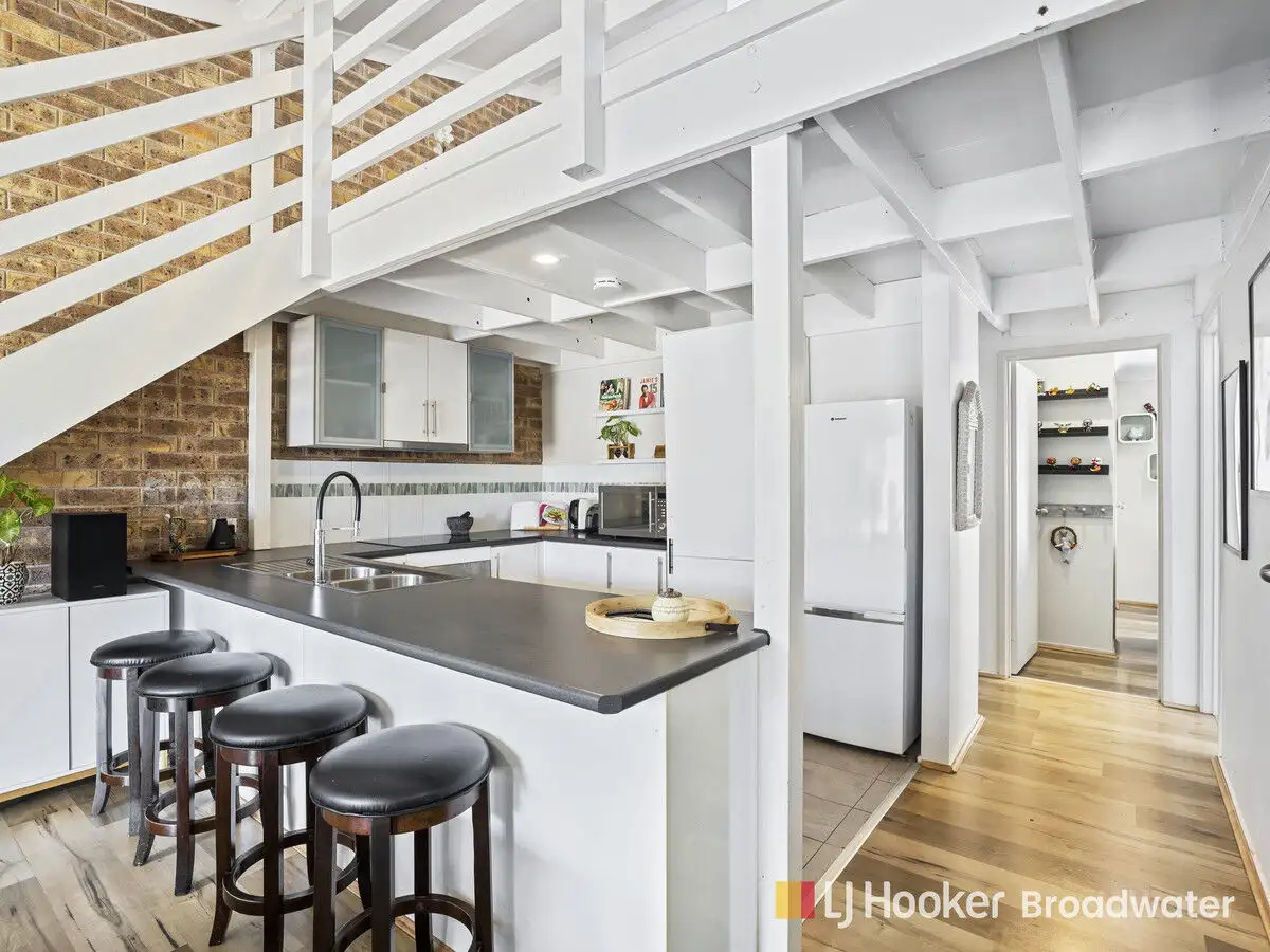 CHERWOOD LODGE UNIT 8 71 OLSEN AV, Labrador, Gold Coast, 0 Bedrooms, 0 Bathrooms, Townhouse