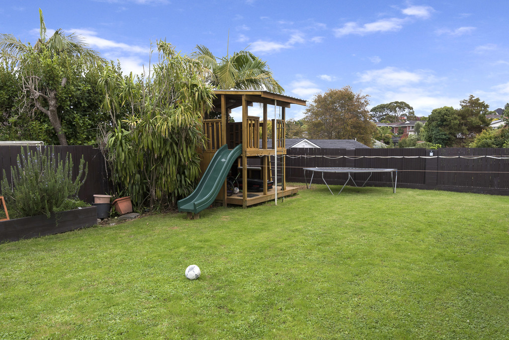 6 Palmyra Way, Half Moon Bay, Manukau City, 5 Bedrooms, 0 Bathrooms