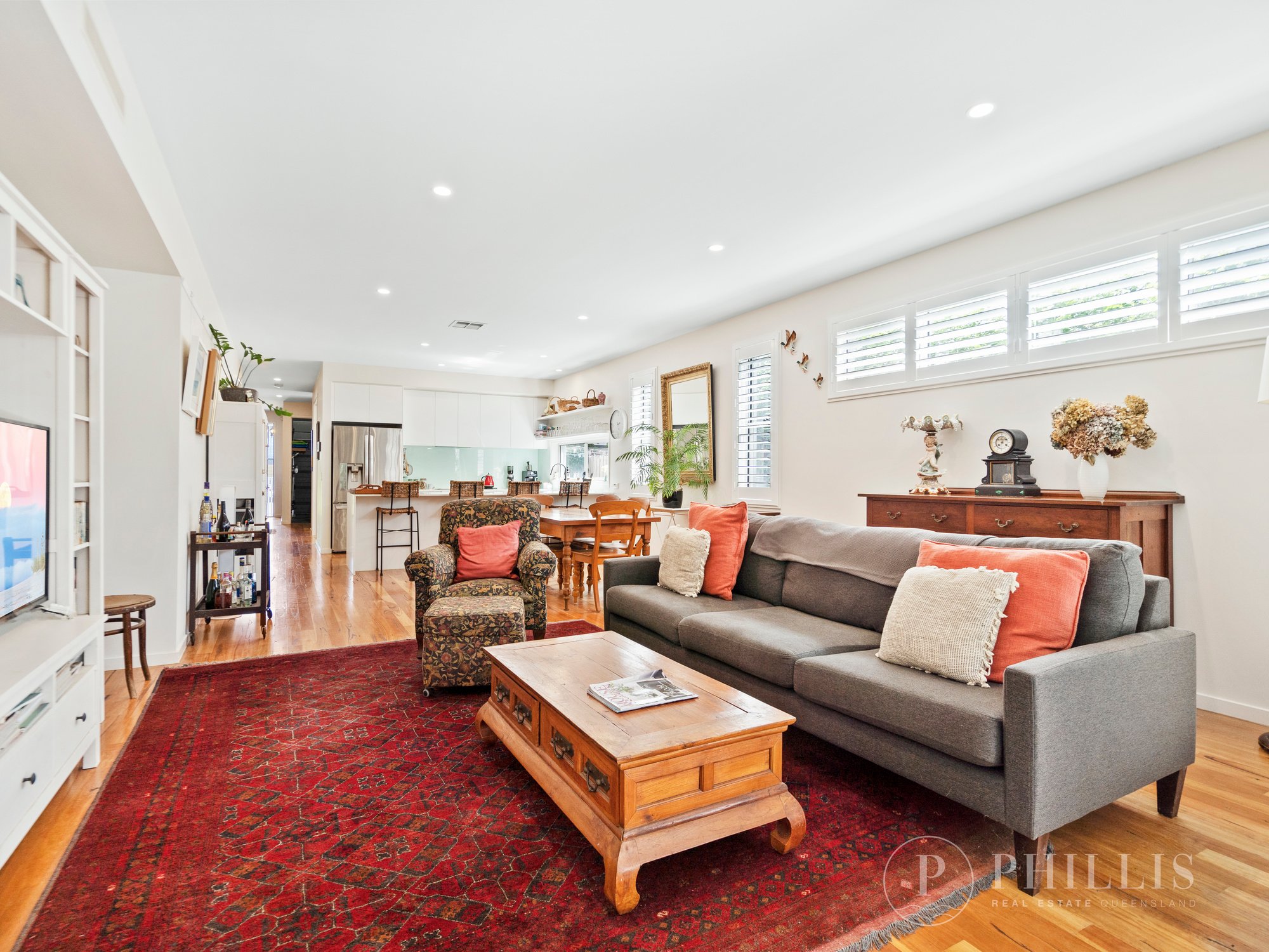 17 NANKEEN AV, Paradise Point, Gold Coast, 0 Bedrooms, 0 Bathrooms, Townhouse