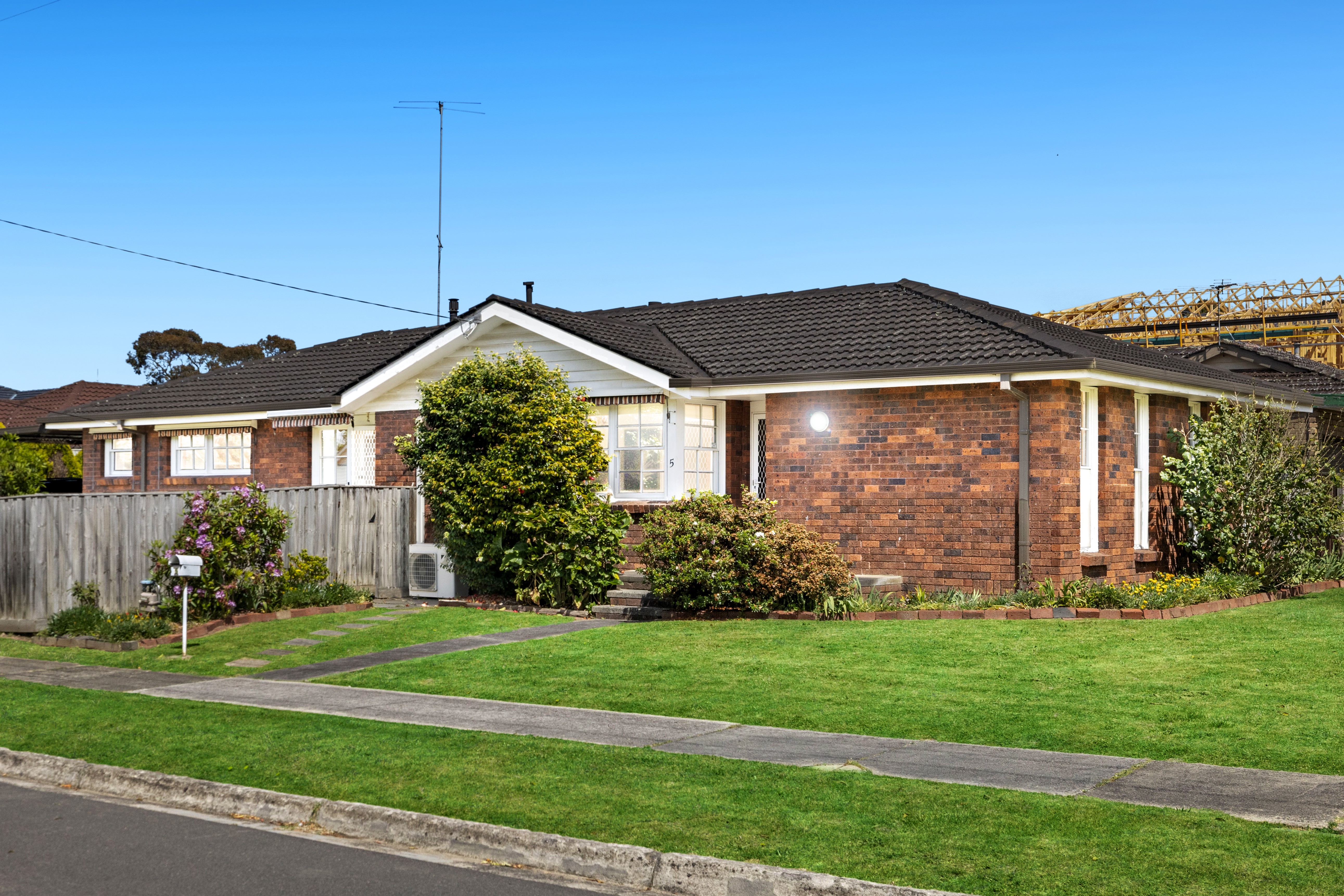 5 JACARANDA RD, Wheelers Hill, East Melbourne, 0 rūma, 0 rūma horoi, House