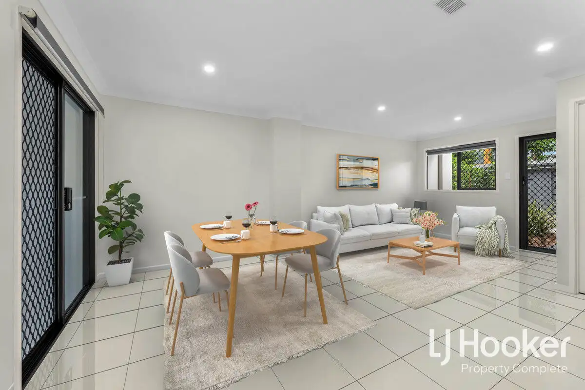 Unit 2/8 HIGHLANDS STREET, YARRABILBA, 0 Schlafzimmer, 0 Badezimmer, Townhouse